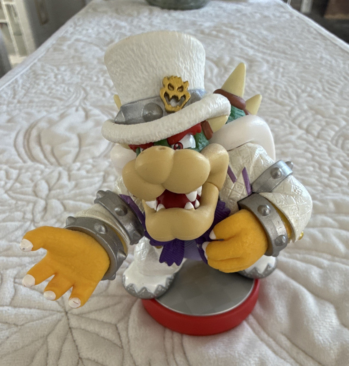 Nintendo amiibo Bowser (Wedding) Figure for Super Mario Odyssey 2017