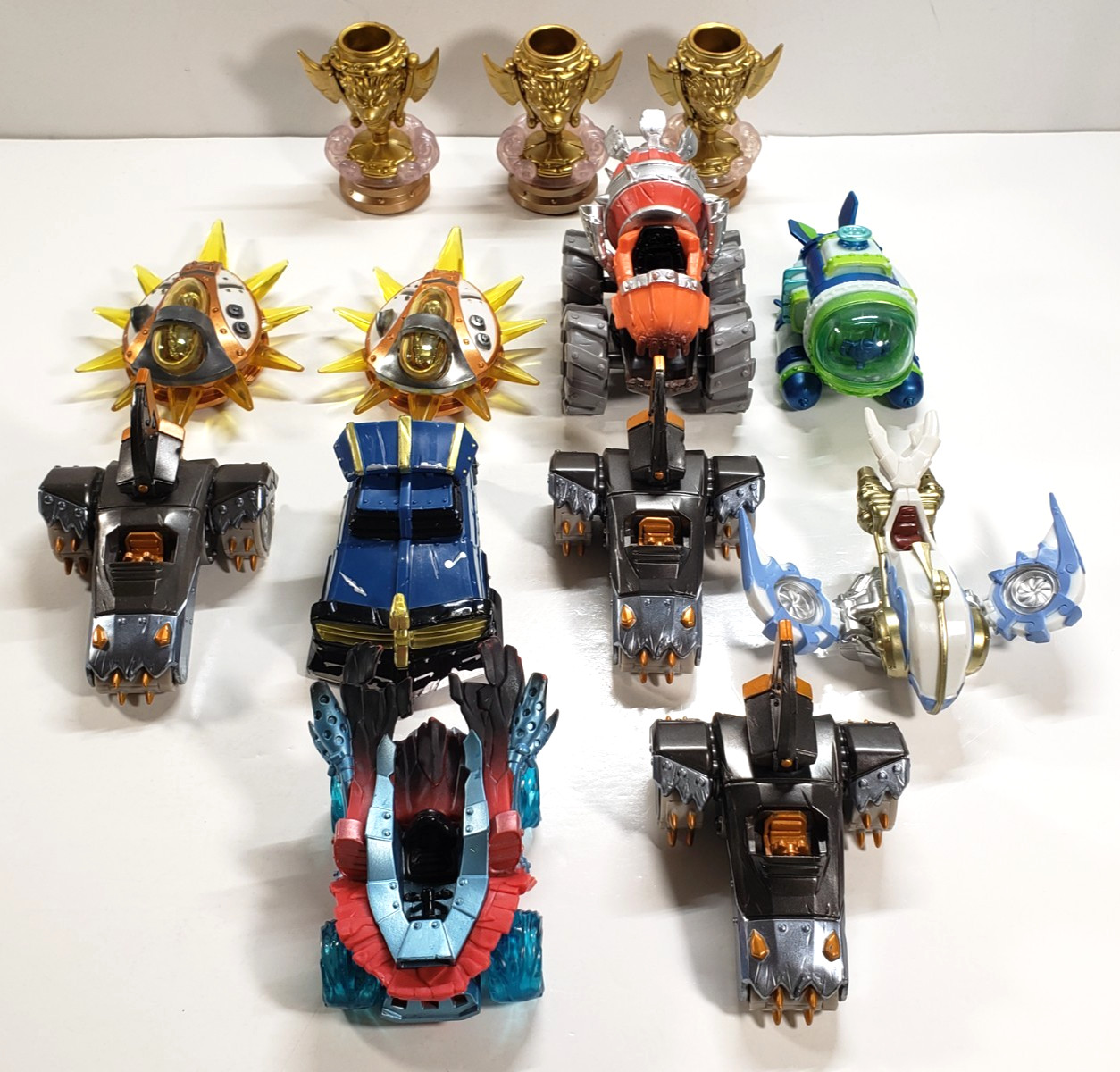 Skylanders Superchargers Vehicle – Lot of 10 Vehicles & 3 Trophies Skylanders