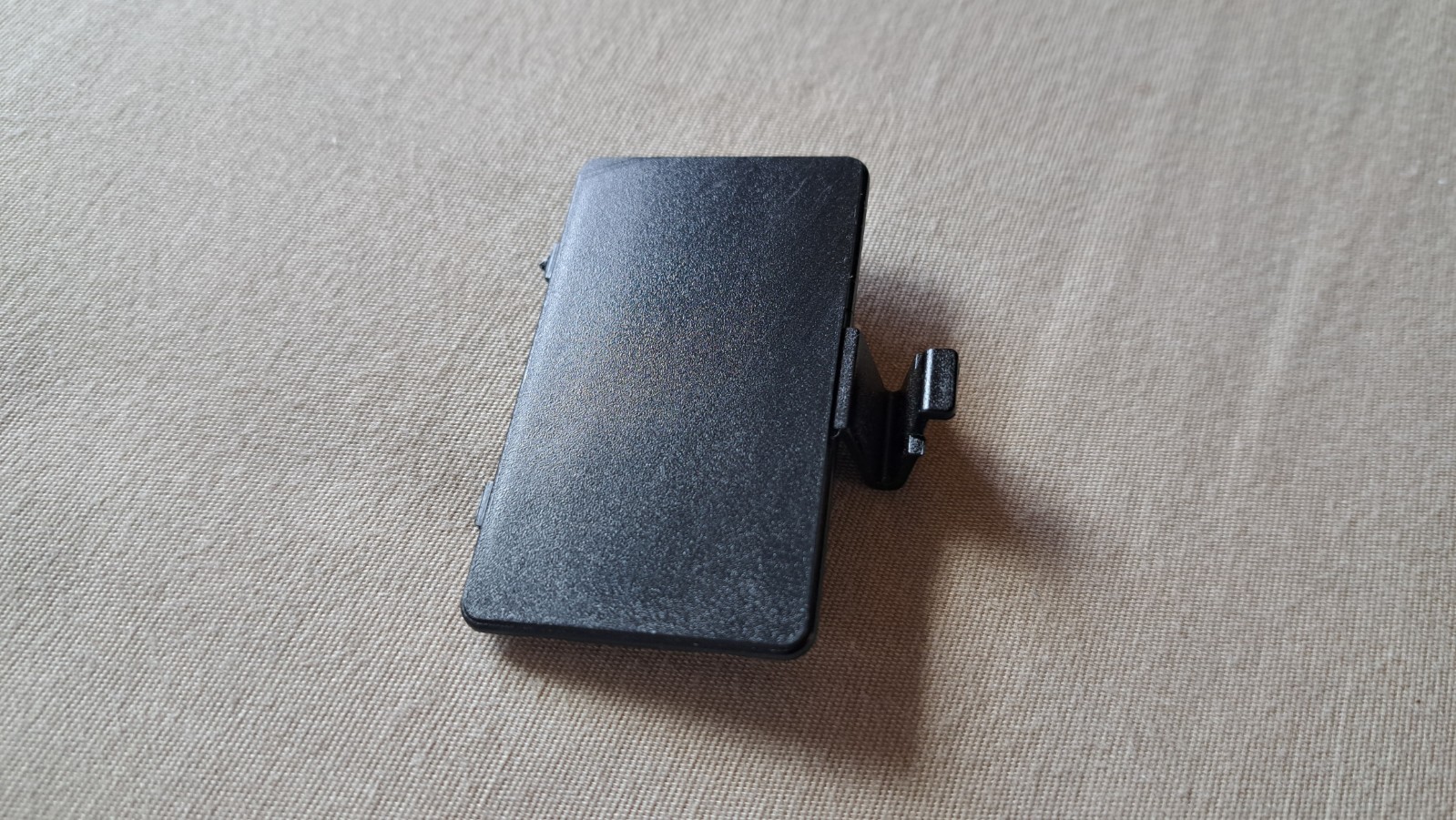 Replacement Battery Door Cover for Guitar Hero Kramer Striker PS2 95119.805 OEM