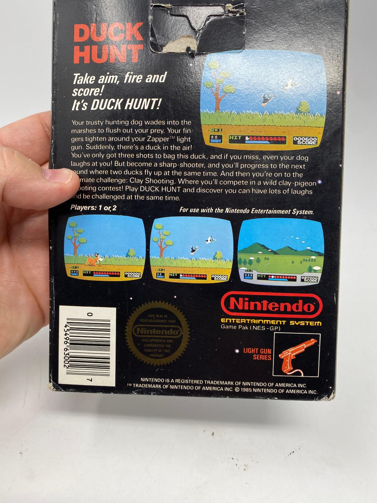 Duck Hunt Nintendo NES, 1985 5-Screw Unpunched Hangtab Complete CIB BLACK BOX