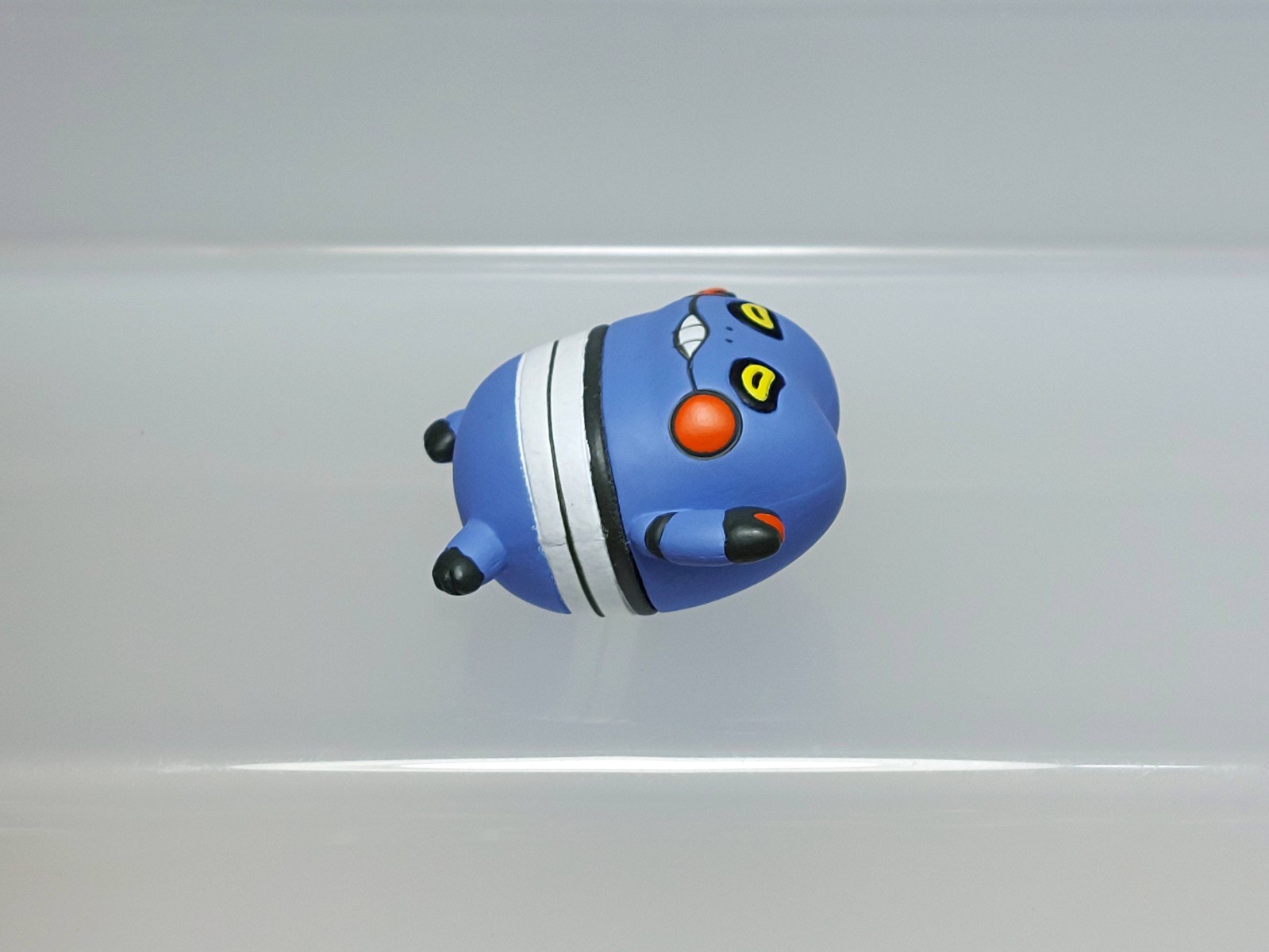 Pokemon Center Japan 2020 Figure Oyasumi Chuu Croagunk Guregguru G02 0.8in