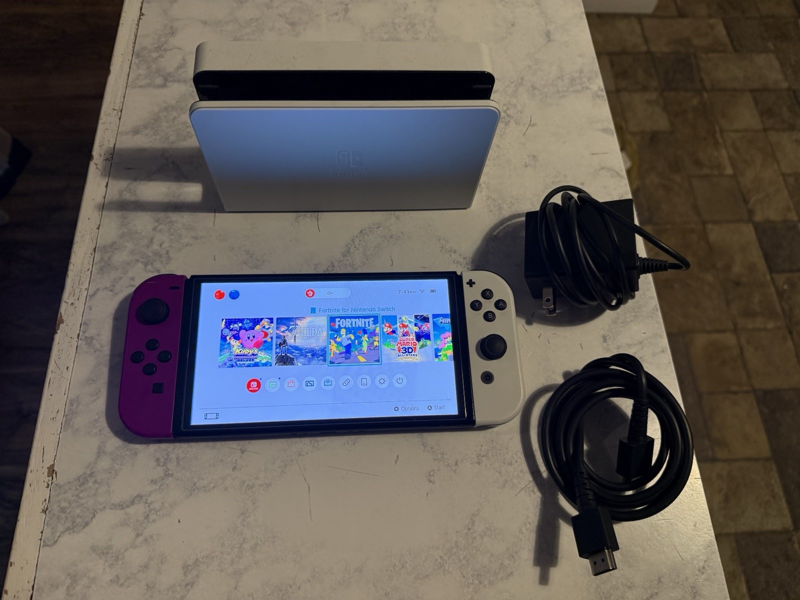 Nintendo Switch OLED – with Extras