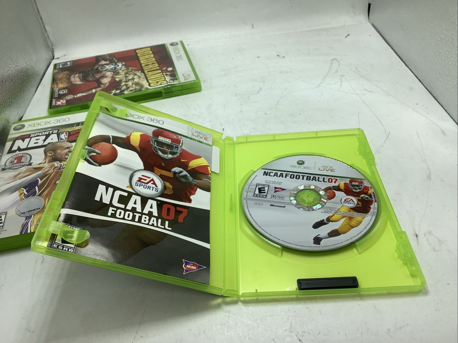 Lot of 3 Xbox 360 Games NBZ 2K10 NCAA 07 FOOTBALL BORDERLANDS TESTED