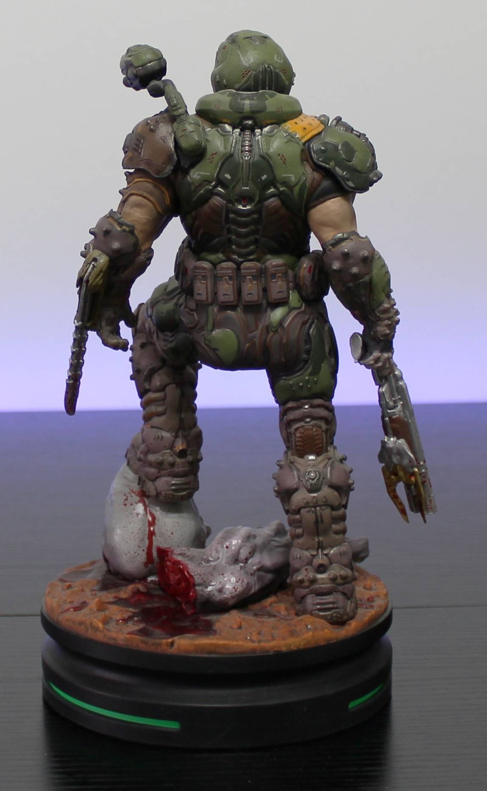 Doom Eternal ThinkGeek Modern Icons #11 Doom Slayer Statue