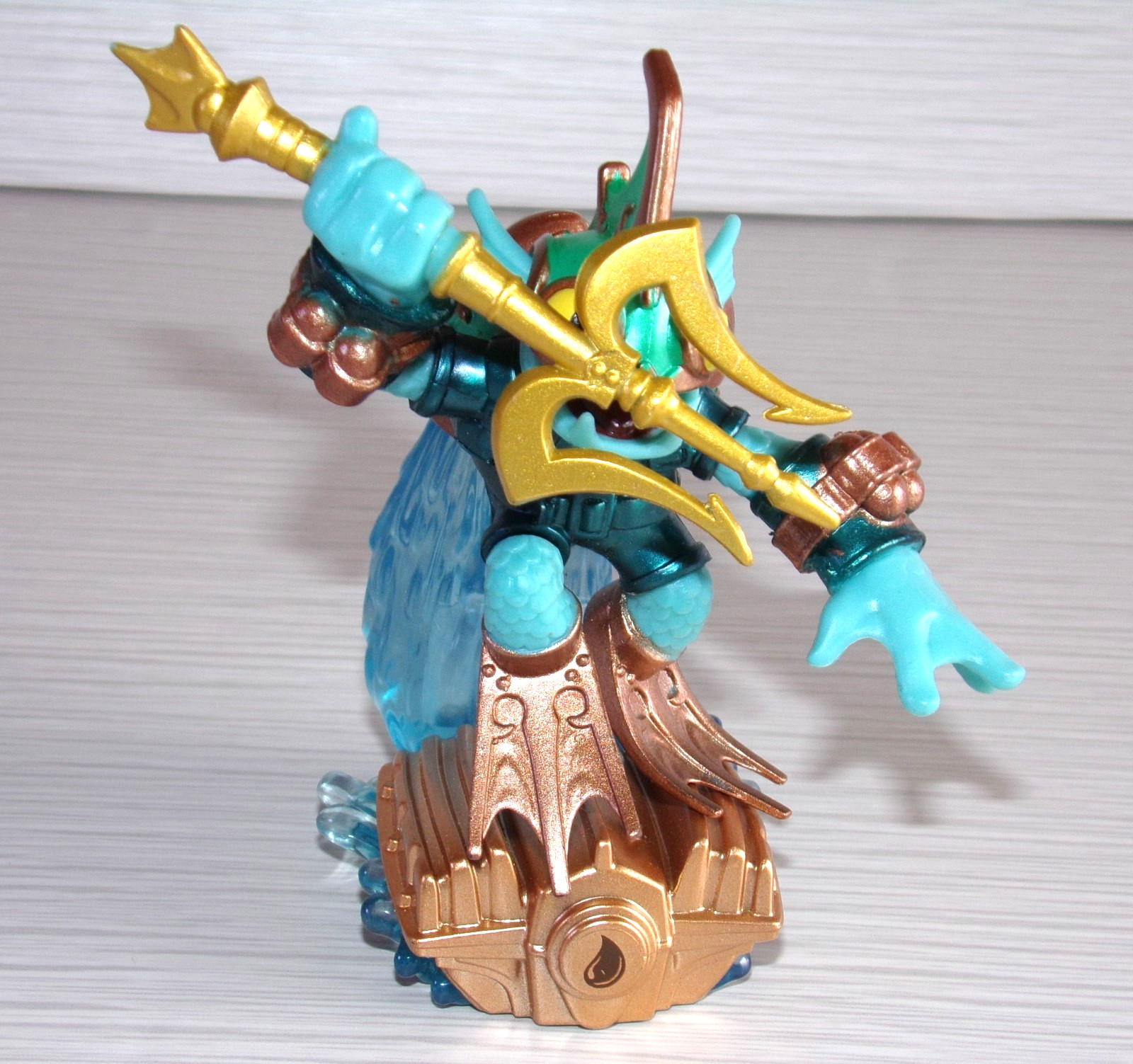 Skylanders SuperChargers Deep Dive Gill Grunt Water Figure Activision 2015