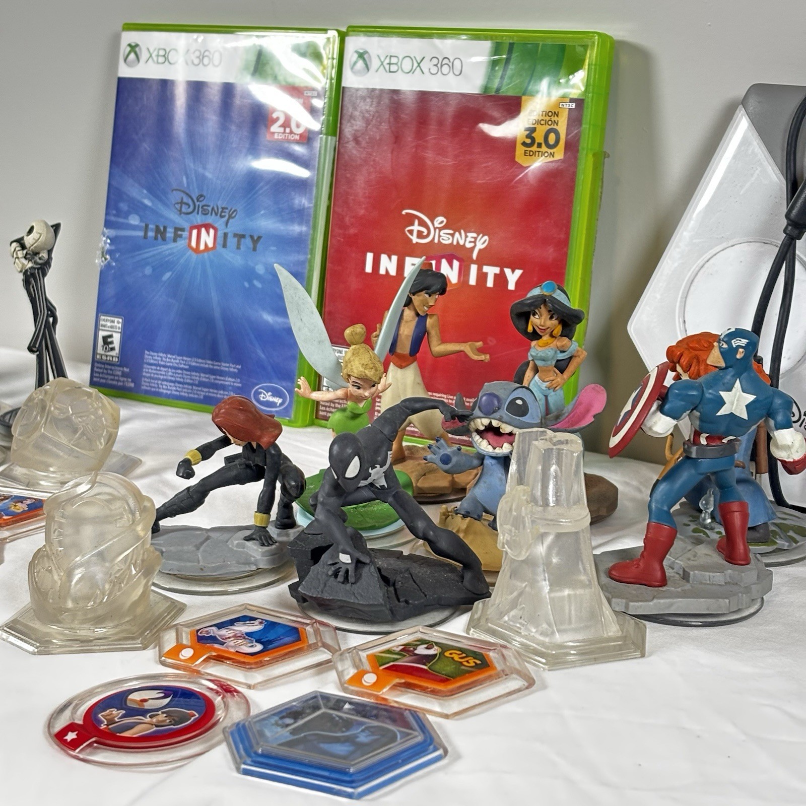 Disney Infinity Xbox 360 Mega Bundle – 32 Figures, 1.0, 2.0 & 3.0, Portal, Games