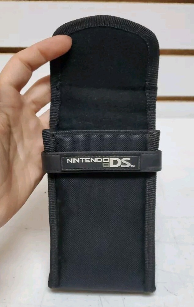 BD&A: Nintendo DS Carrying Case (Pink & Black w/Waist Clip) Pre-Owned