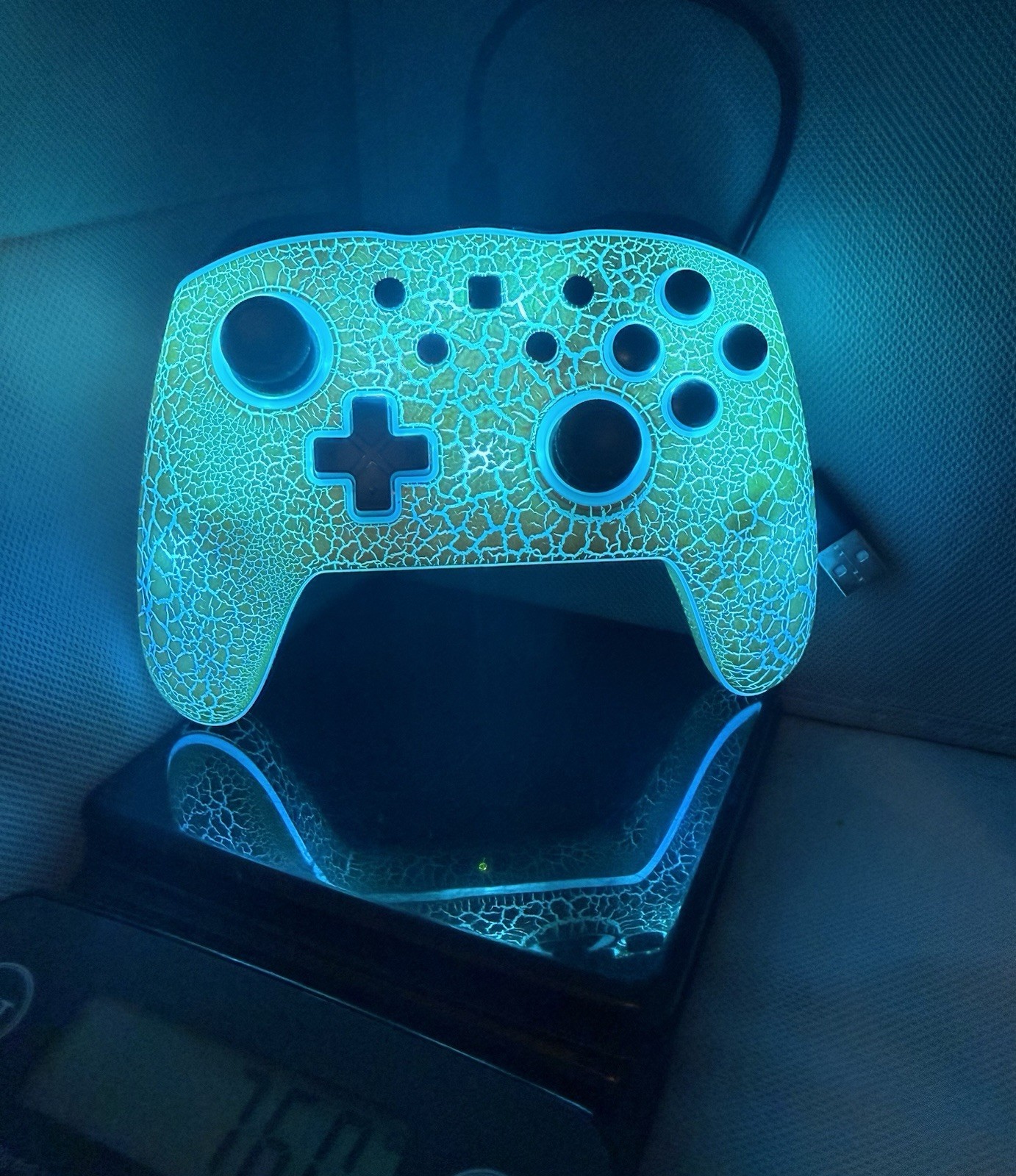 nintendo switch controller…also lights up