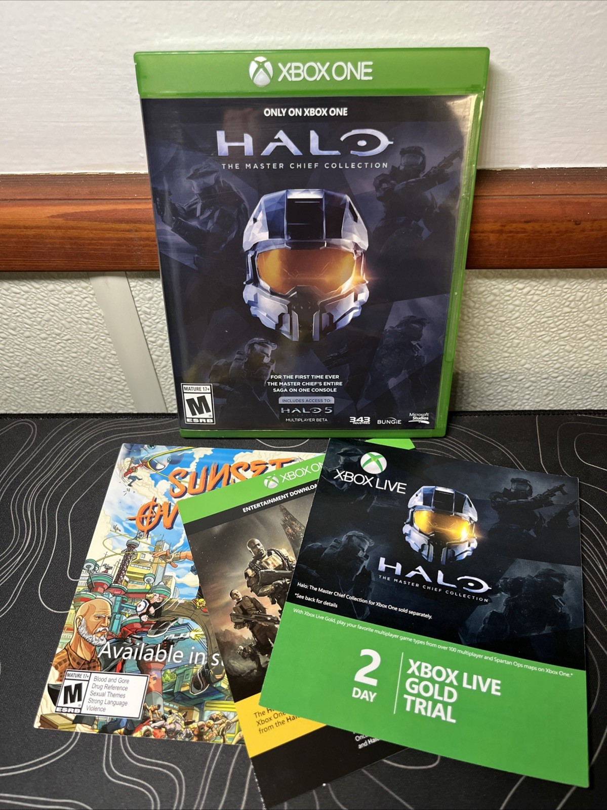 Halo: The Master Chief Collection & All 3 Inserts Included (Xbox One, 2014)
