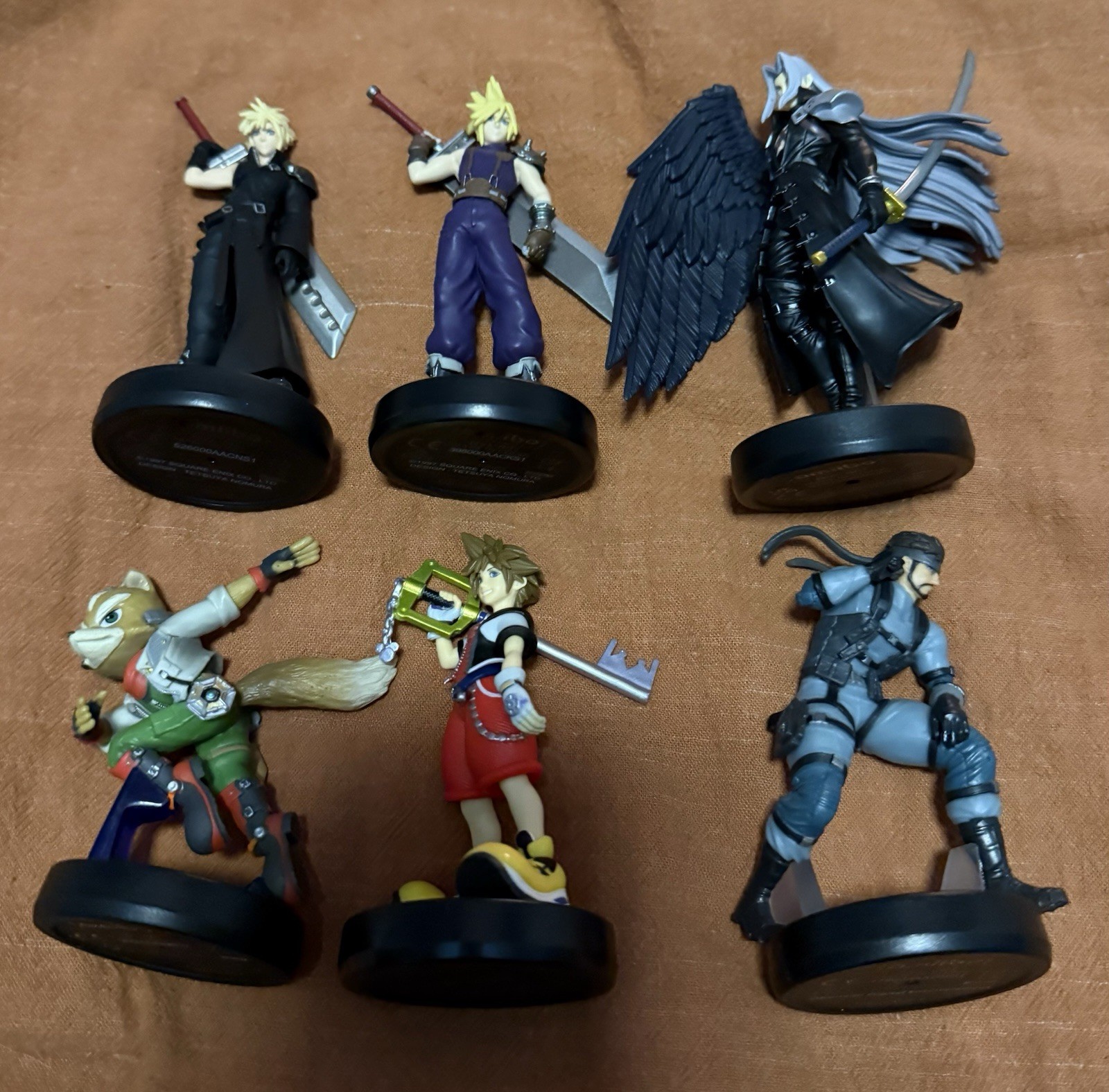 Nintendo Amiibo Lot Of 6 Figures Cloud Sephiroth Fox Snake Sora