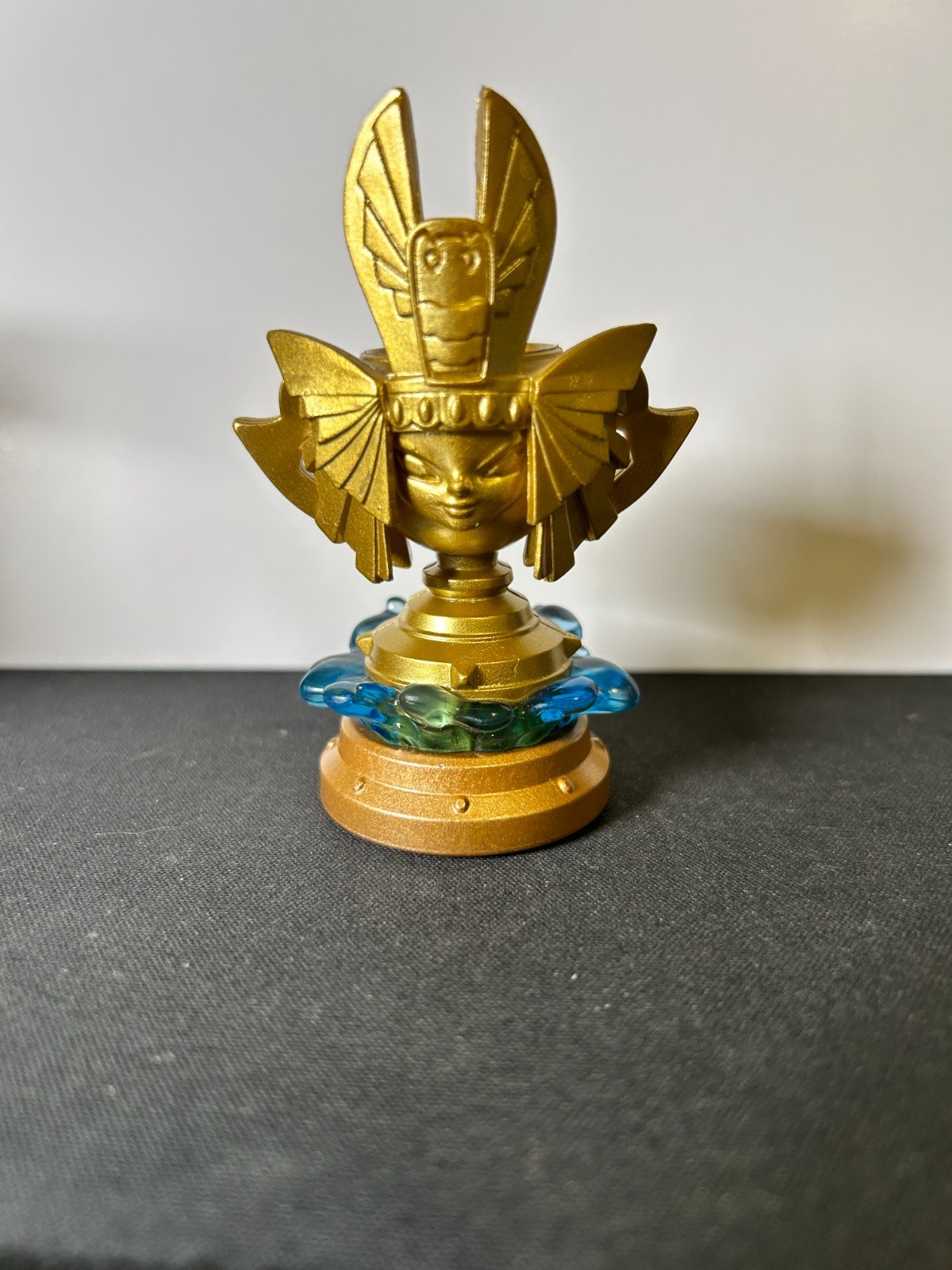 Skylanders Superchargers Golden Queen Sea Trophy Figure