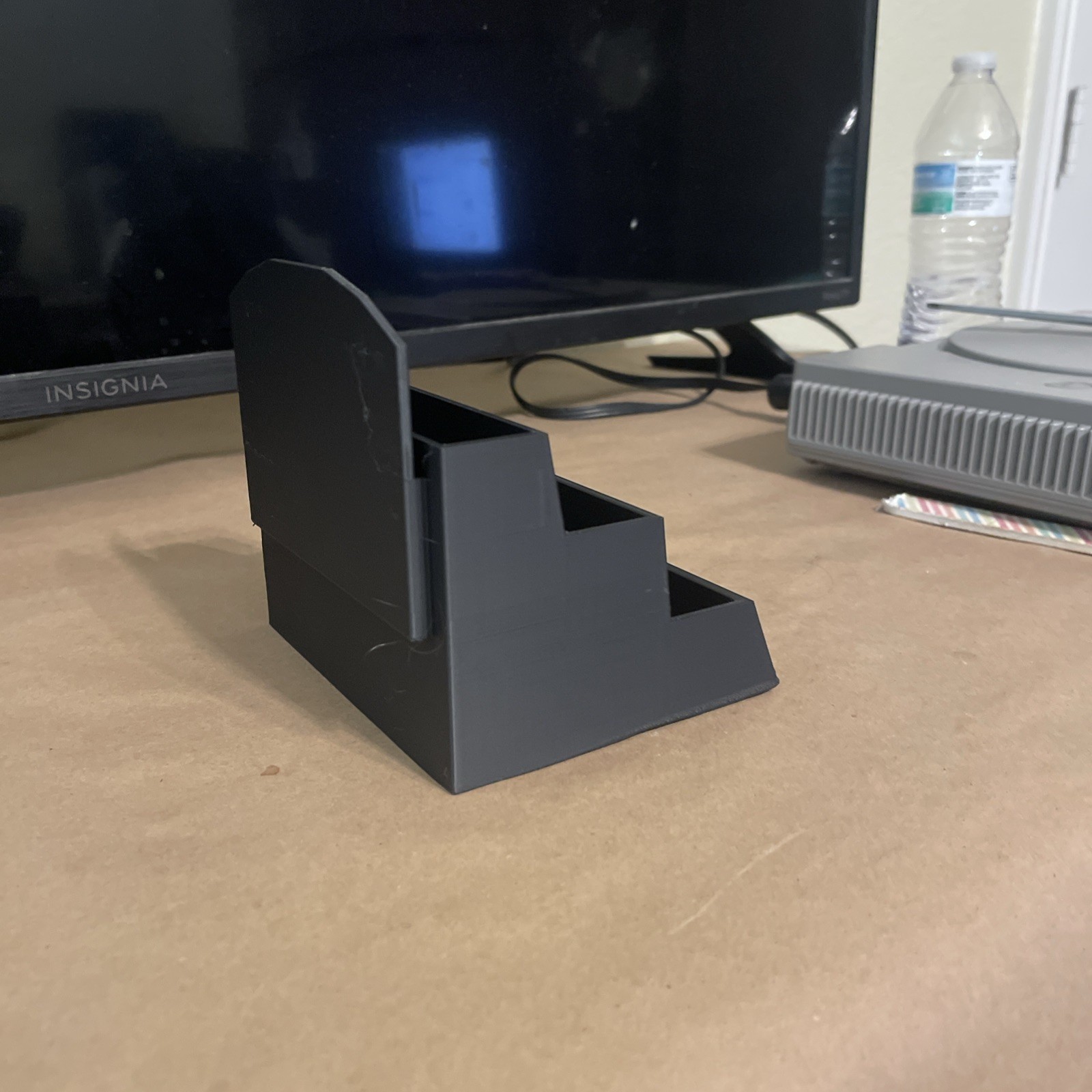 Nintendo 64 Game Holder 3-Slot Wall Display Stand (Wall Mount optional)