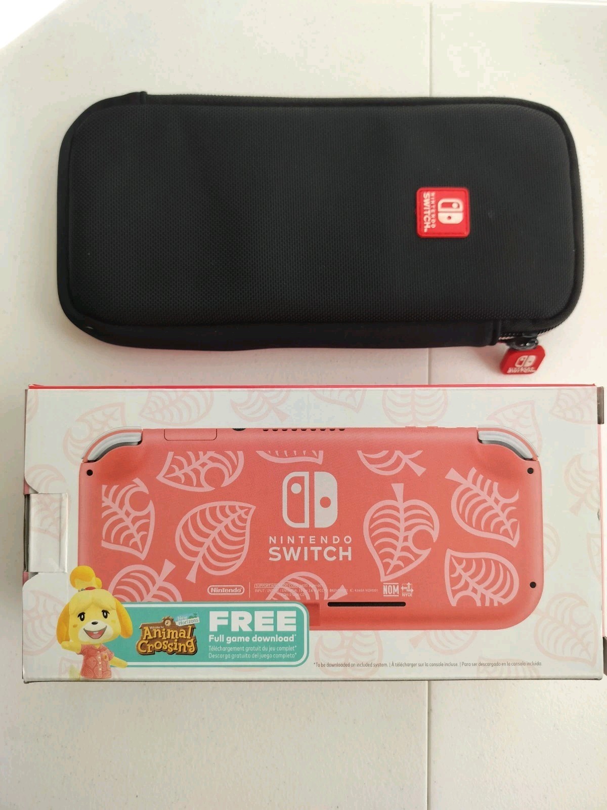 Nintendo Switch Lite Animal Crossing: Isabelle’s Aloha Edition Very Good w/ Box