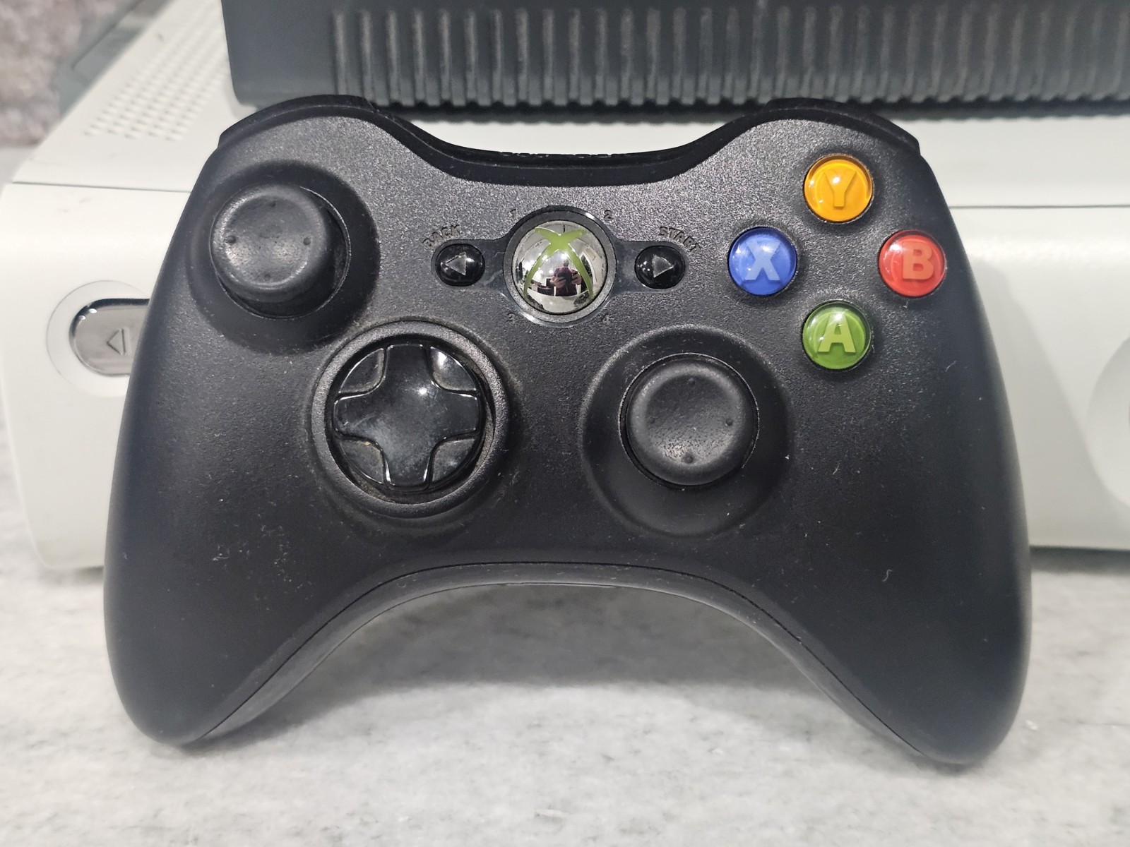 Microsoft Xbox 360 60GB White Console w/ Cables + Controller Tested