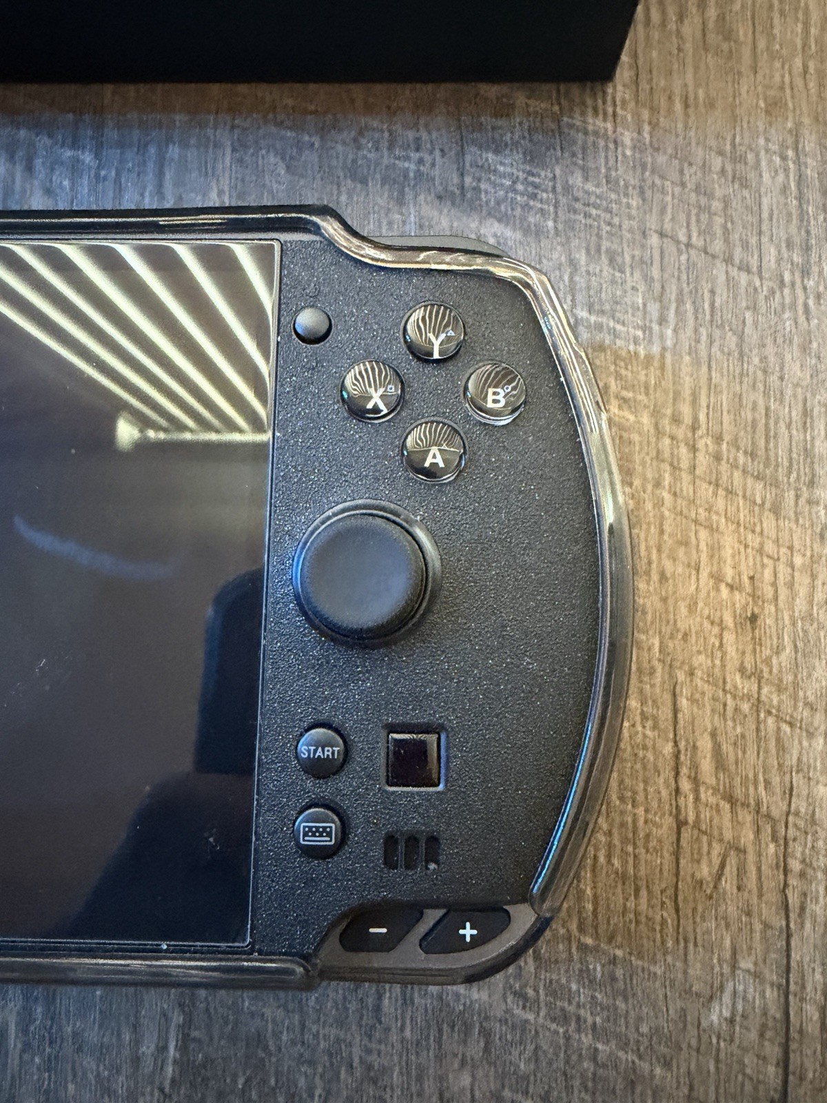 GPD Win 5 Handheld AMD Ryzen AI Max+ 385 32GB 1TB SSD + 2TB SD CARD