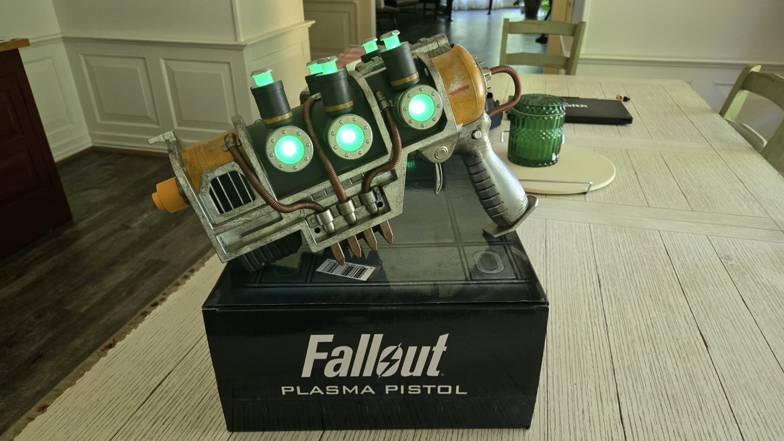 Fallout 1:1 Plasma Pistol Replica Bethesda x Chronicle Collectibles WITH BOX LN