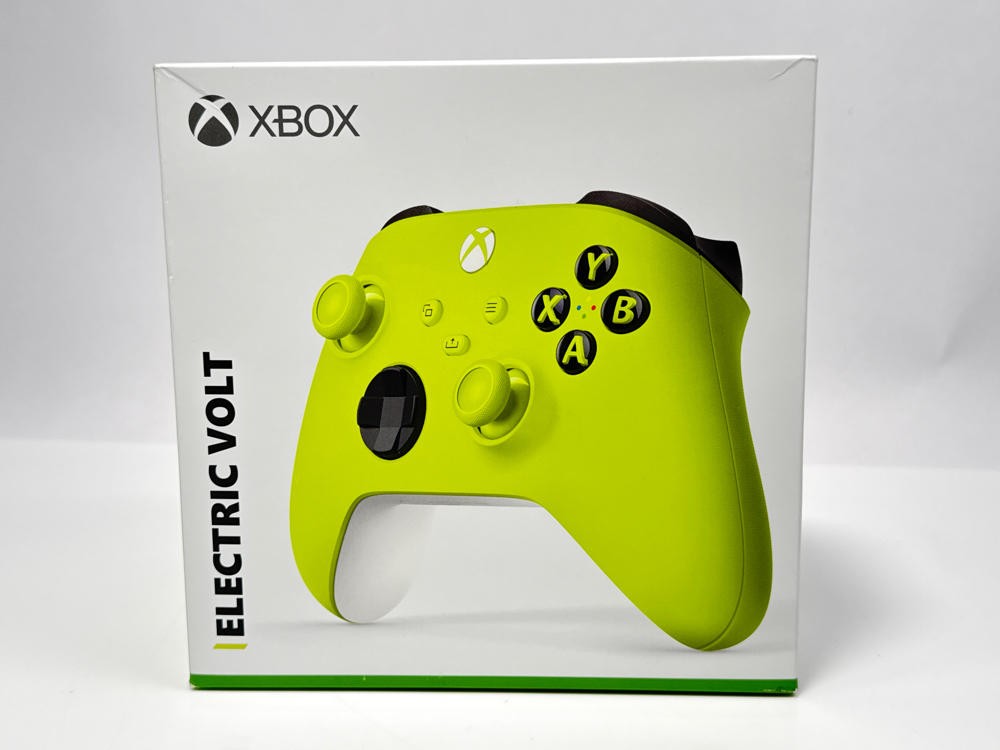 Microsoft Xbox Wireless Controller Electric Volt Bluetooth USB-C Xbox PC Mobile