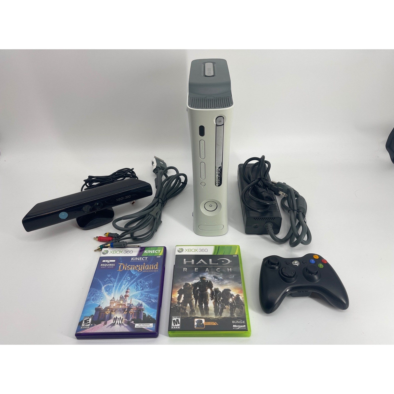 Microsoft Xbox 360 Pro 60GB White Bundle Kinect Halo Reach Black Controller
