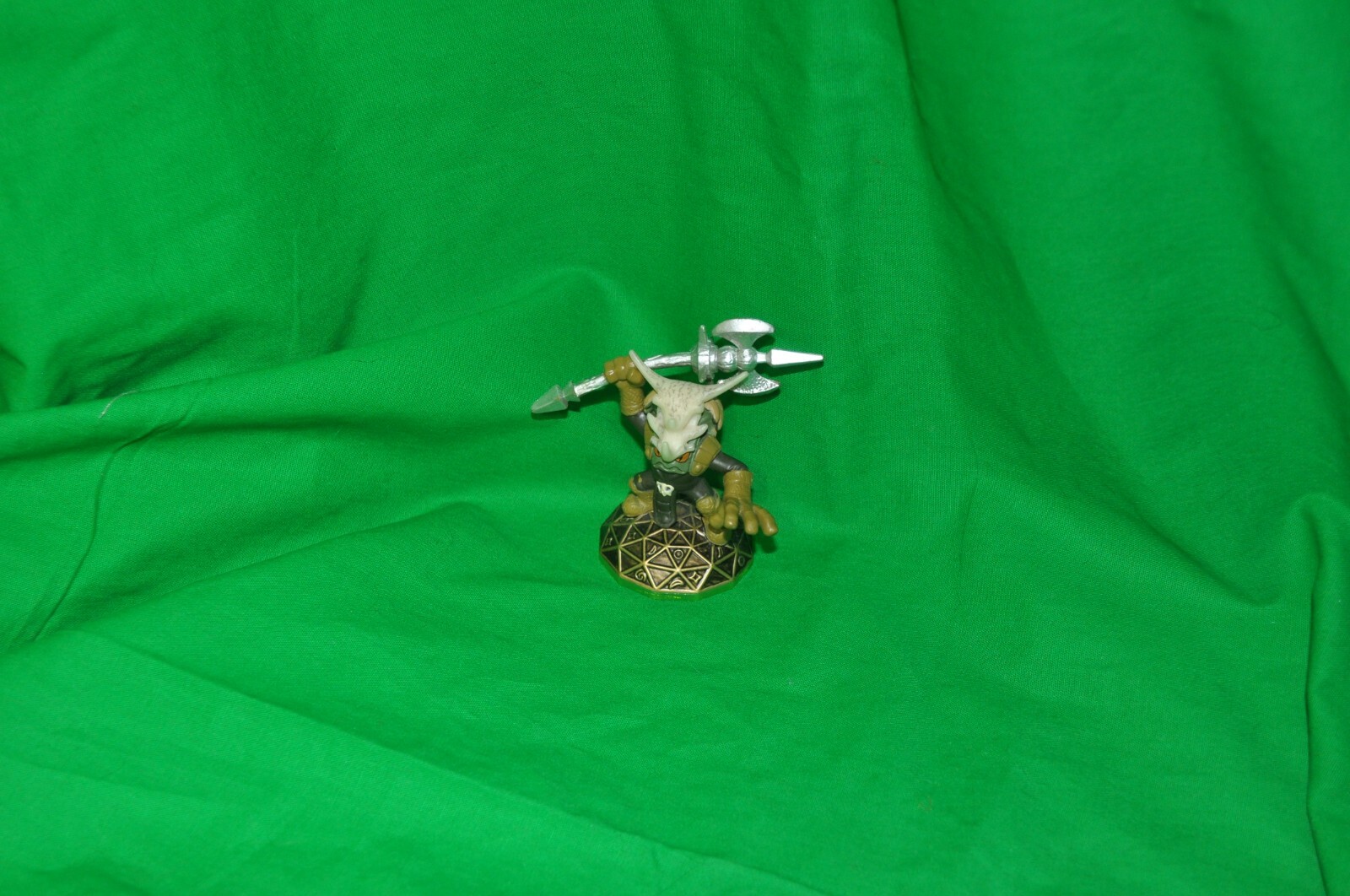 Skylanders Spyro’s Adventure Voodood Figure free shipping