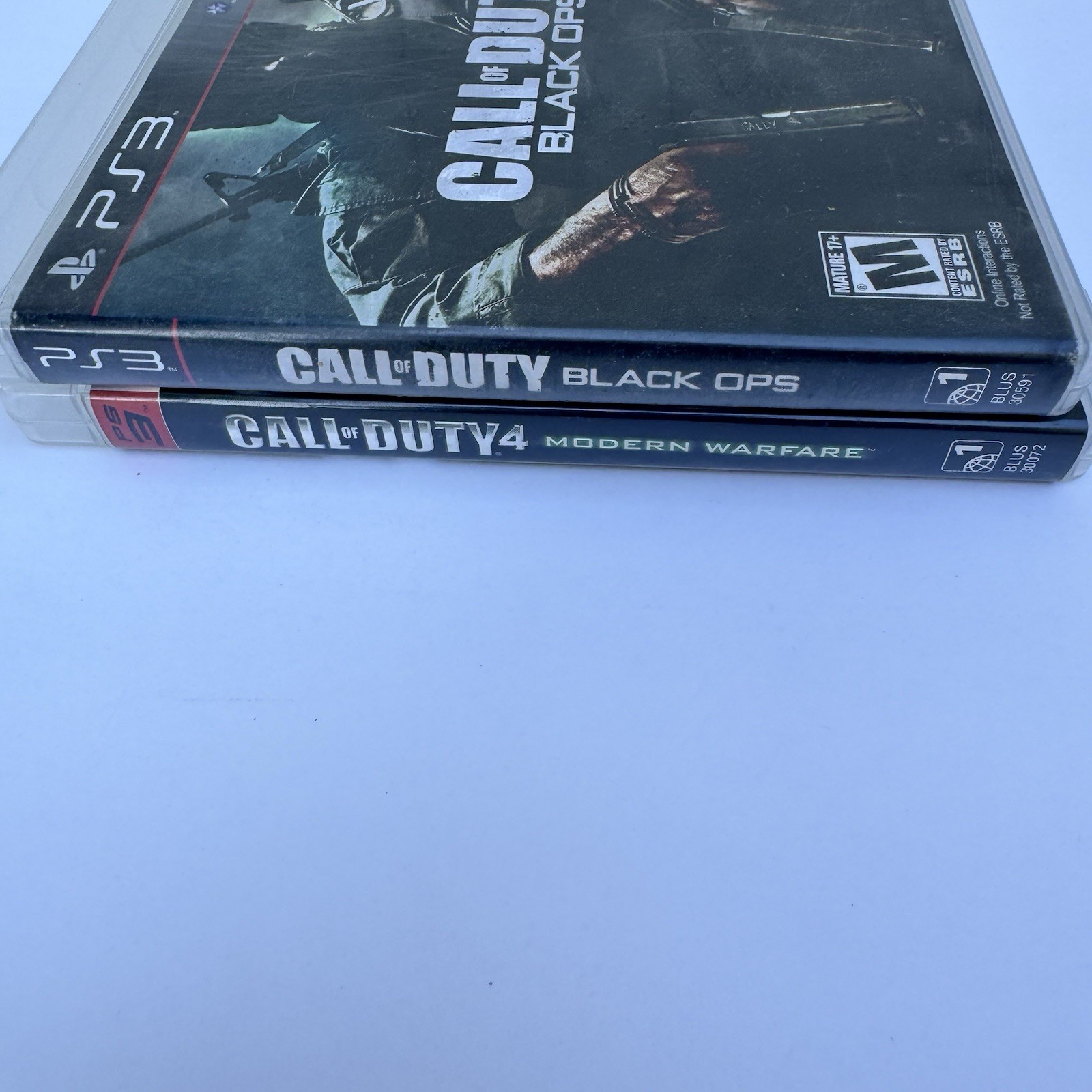 CIB PS3 Lot of 2 Call of Duty 4 Modern Warfare & COD: Black Ops w/ Manuals