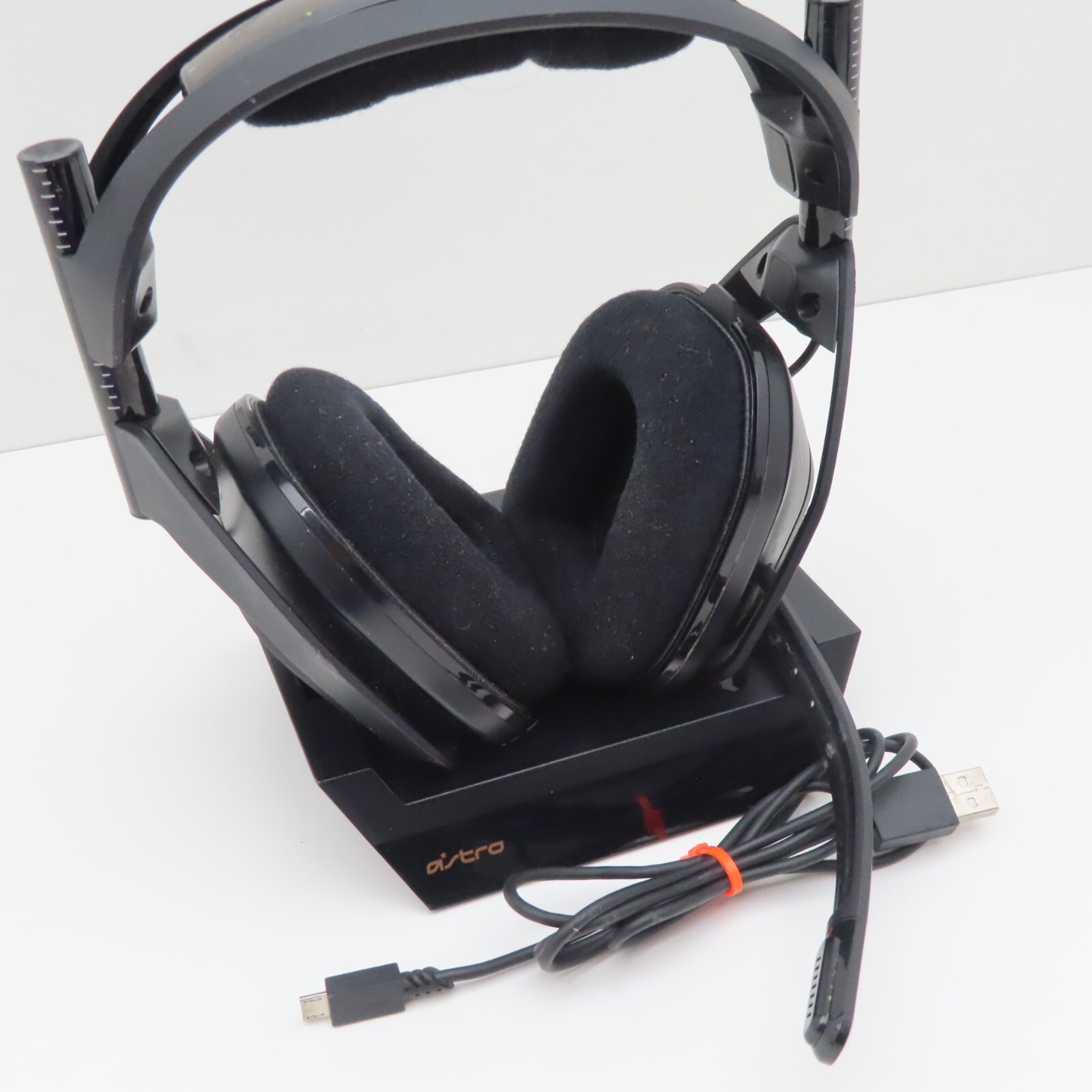 Astro A50 Wireless Gaming Headset + Wireless Base Station Black For Xbox/PC