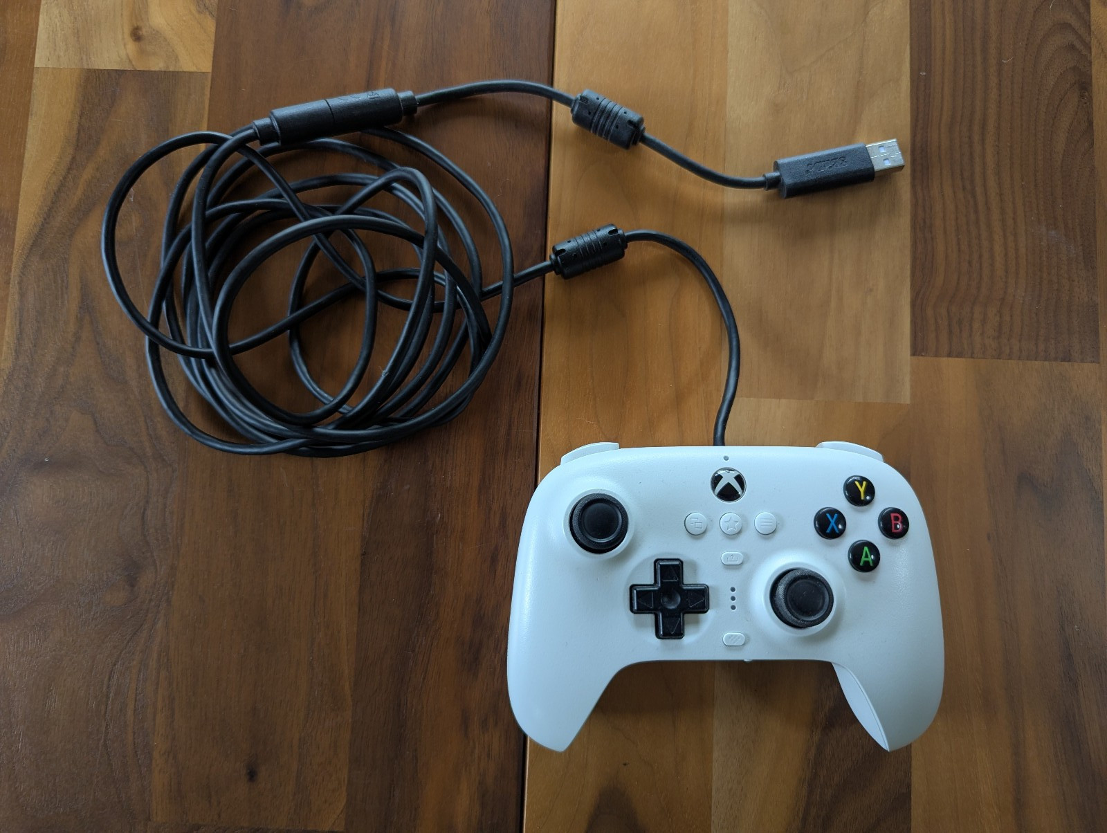 8BitDo Ultimate Wired Controller for Xbox (PC/Android/Apple/Switch) – WHITE