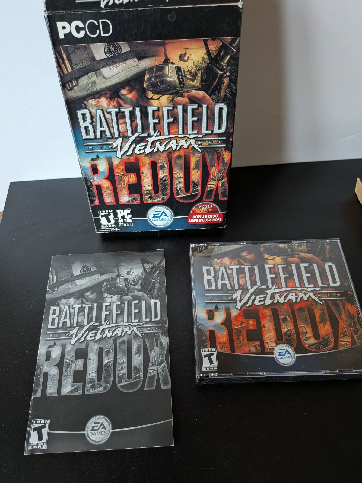 PC CD Battlefield Vietnam Redux * 2005 * with Bonus Disc * Video Game