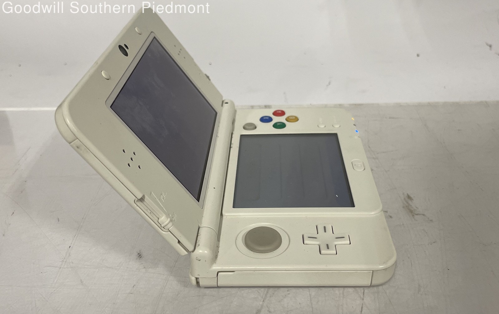 New Nintendo 3DS Mario Black Friday US Handheld Game Console – White – Tested