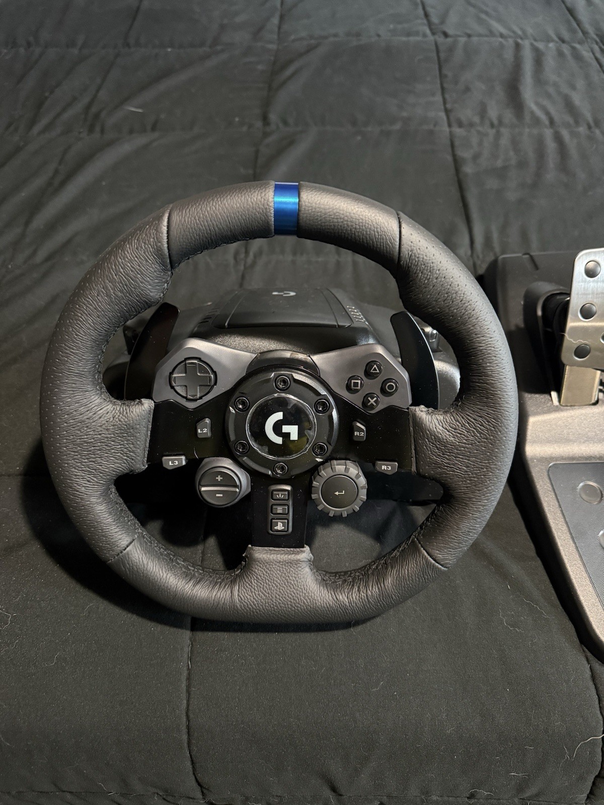 Logitech G923 Driving Force Racing Wheel and Pedal Set – Black (For PS4, PS5 PC)