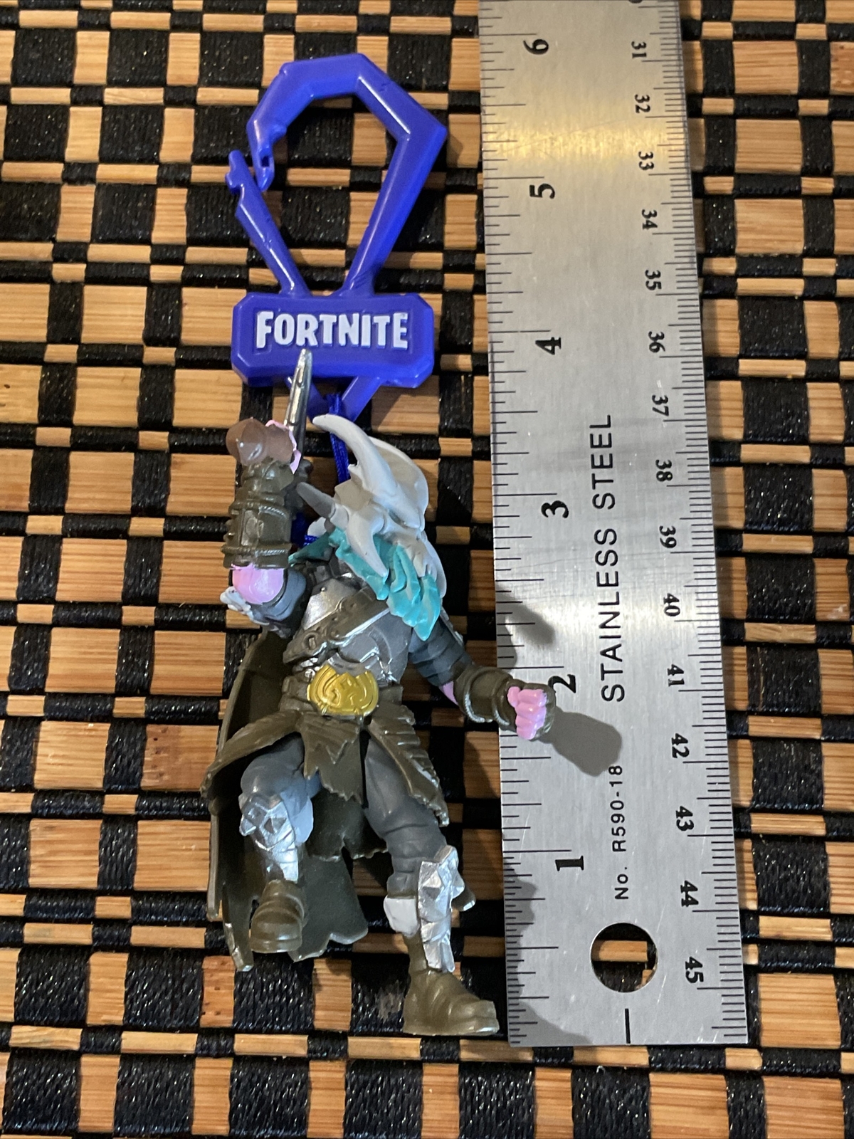 Fortnite Figure Backpack Clip Key Chain- Ragnarok Series 1