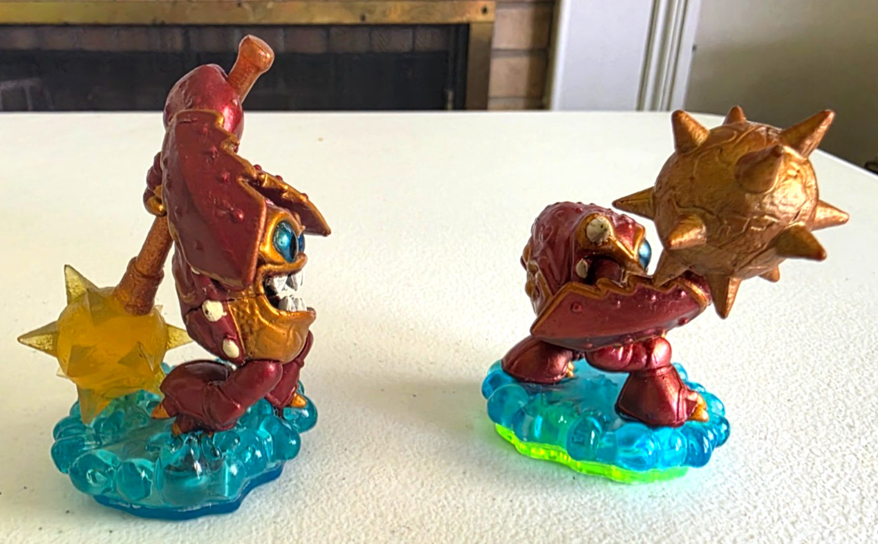 Skylanders Wham-Shell Lot of 2 Series 1 and LightCore Activision Figurines