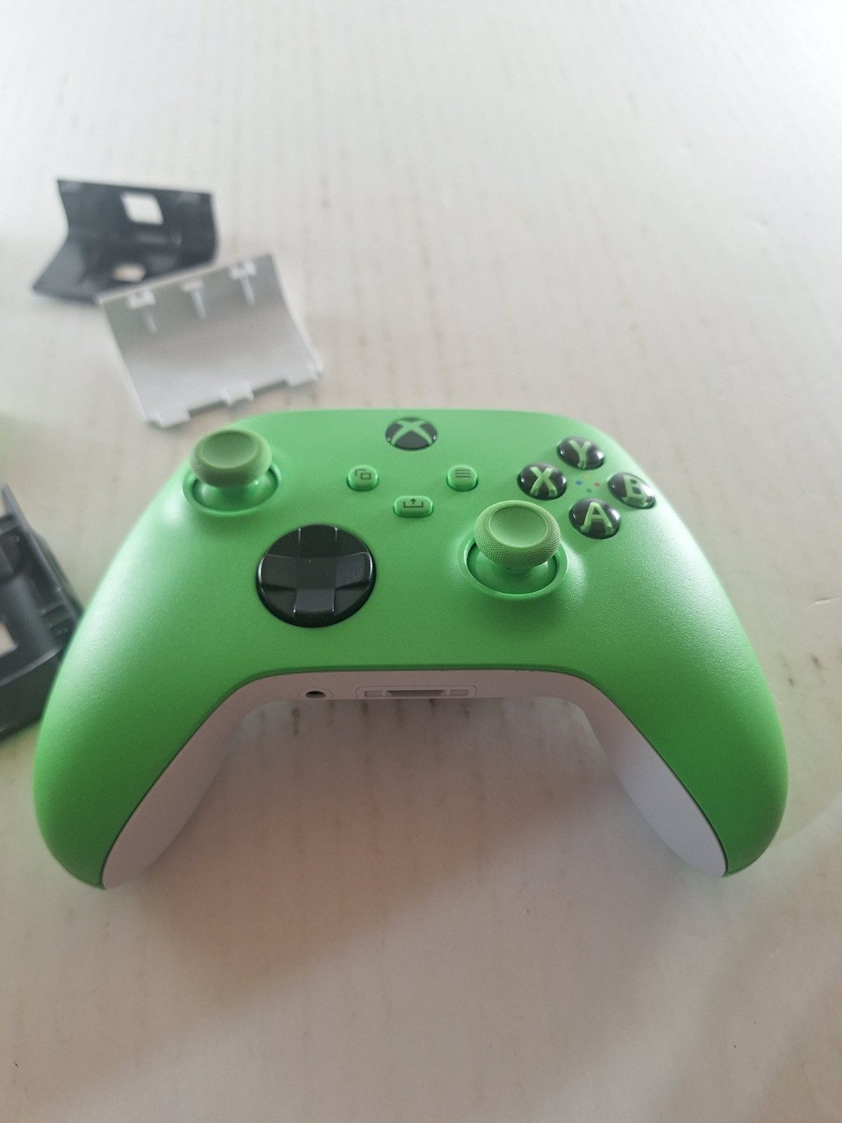 Microsoft Xbox One Wireless Controller Velocity Green 1914