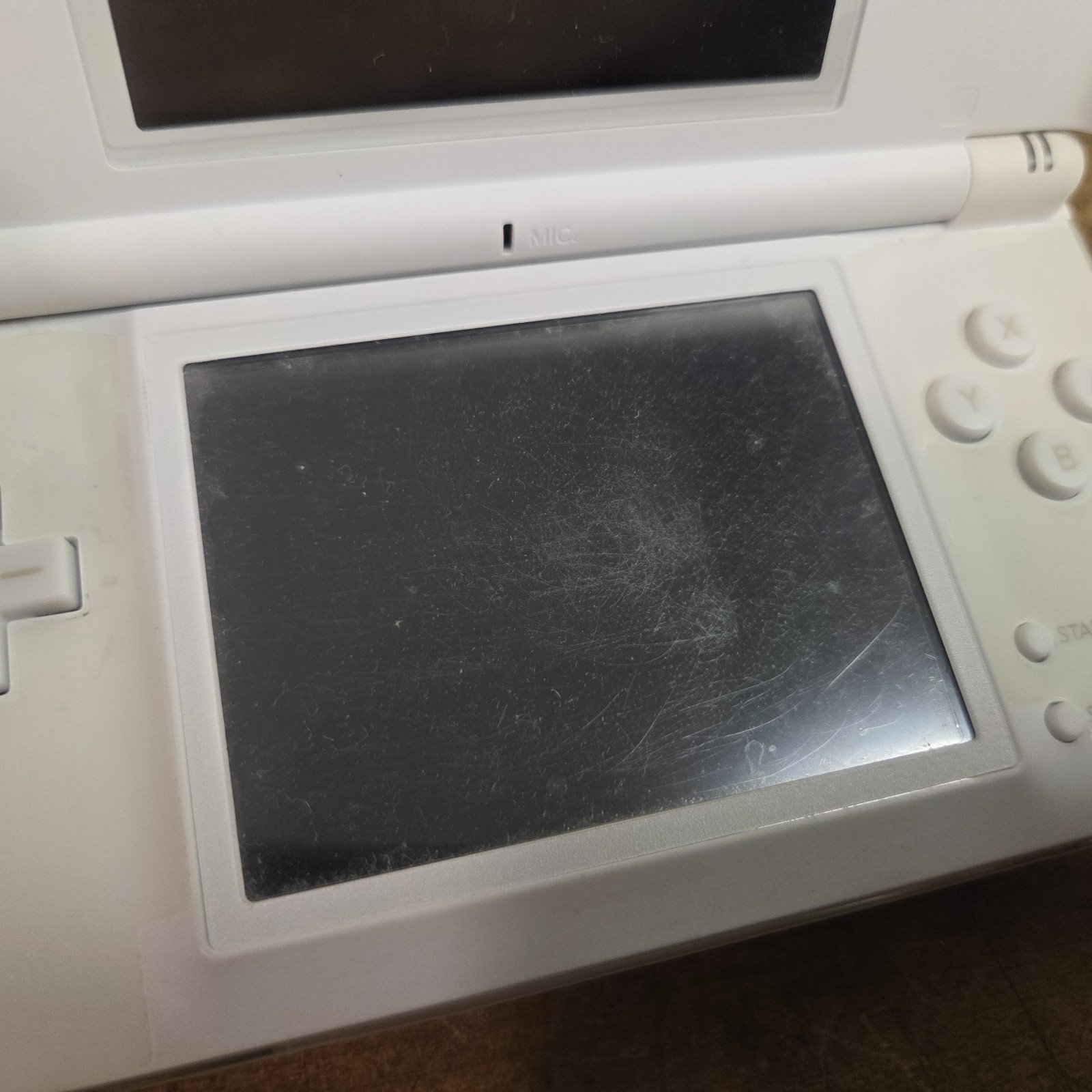 Nintendo DS Lite Polar White Handheld System Console w/ Wi-Fi Capability USG-001