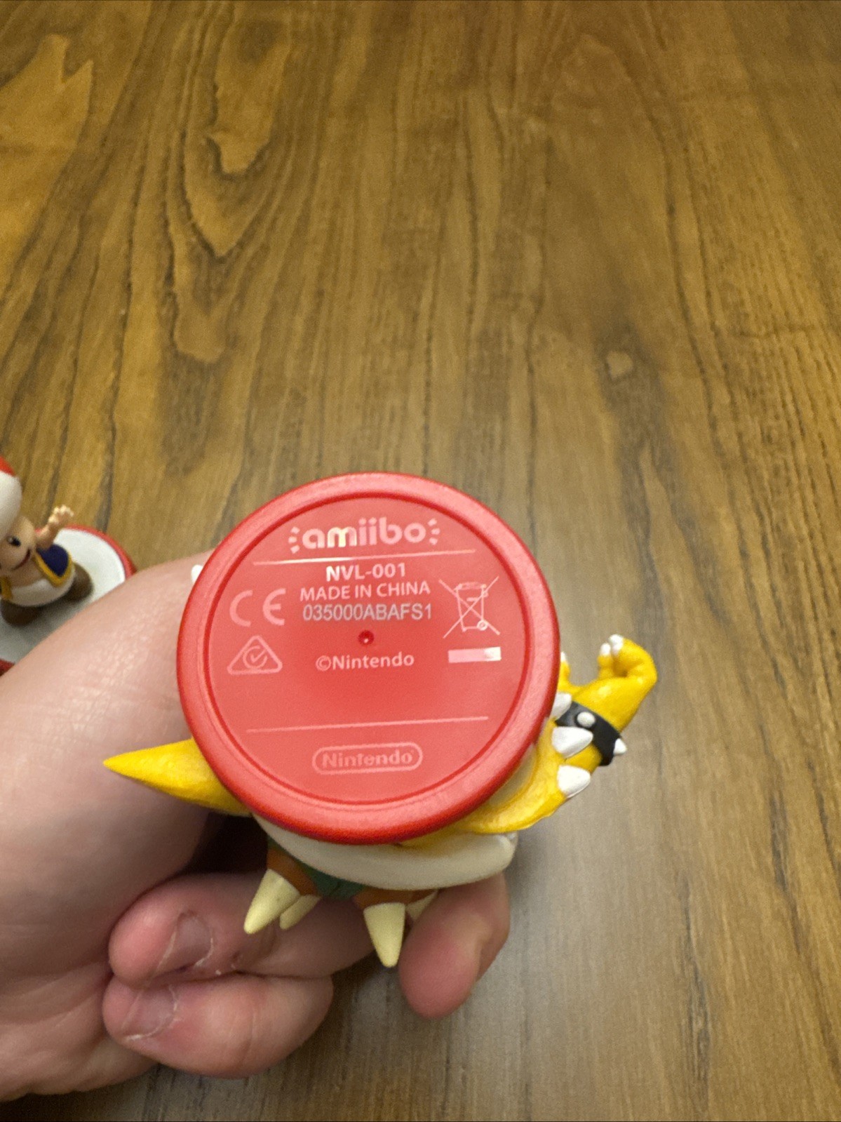 Bowser & Toad Amiibo — Red‑Base 2‑Pack — Loose — Good Condition — Fast Shipping