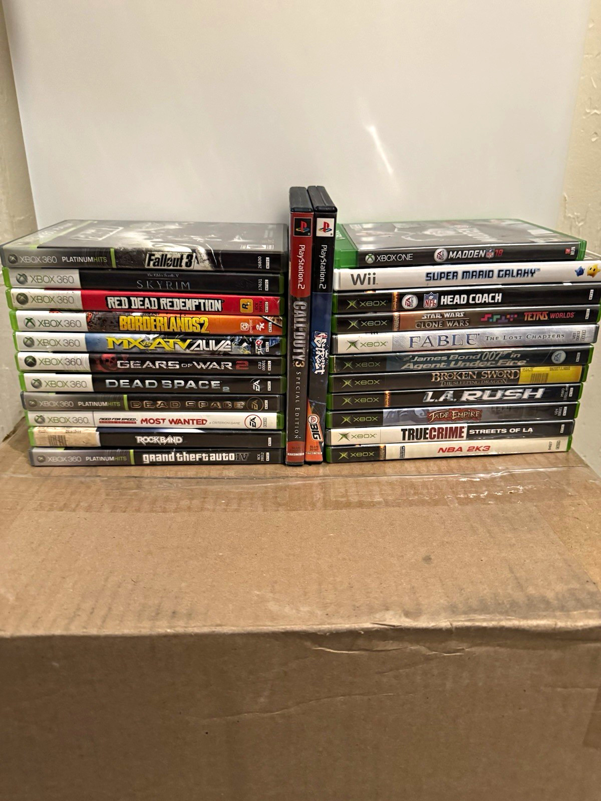 Microsoft Sony Nintendo Mixed Video Game Lot Xbox 360 One PS2 Wii w Cases