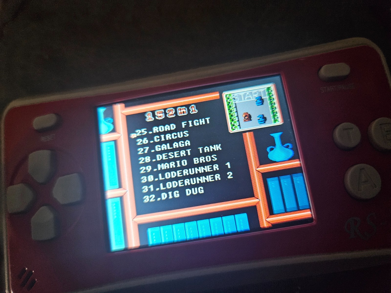 152 in 1 RS-1 – RARE VINTAGE-STYLE HANDHELD VIDEO GAME CONSOLESMB PORTABLE RS-I