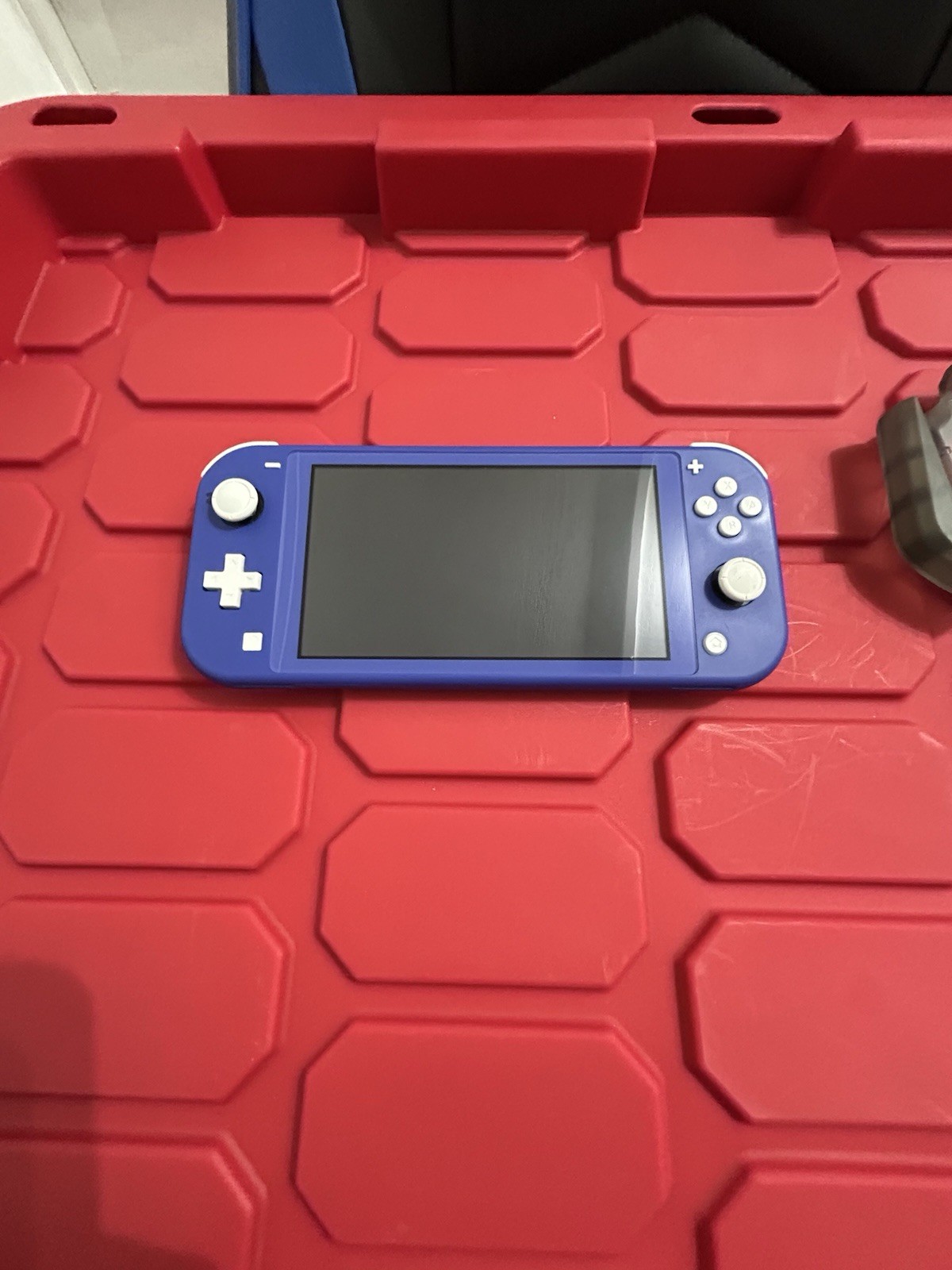 Nintendo Switch Lite (Blue) + Grip Case + Mario Kart 8 Deluxe Game
