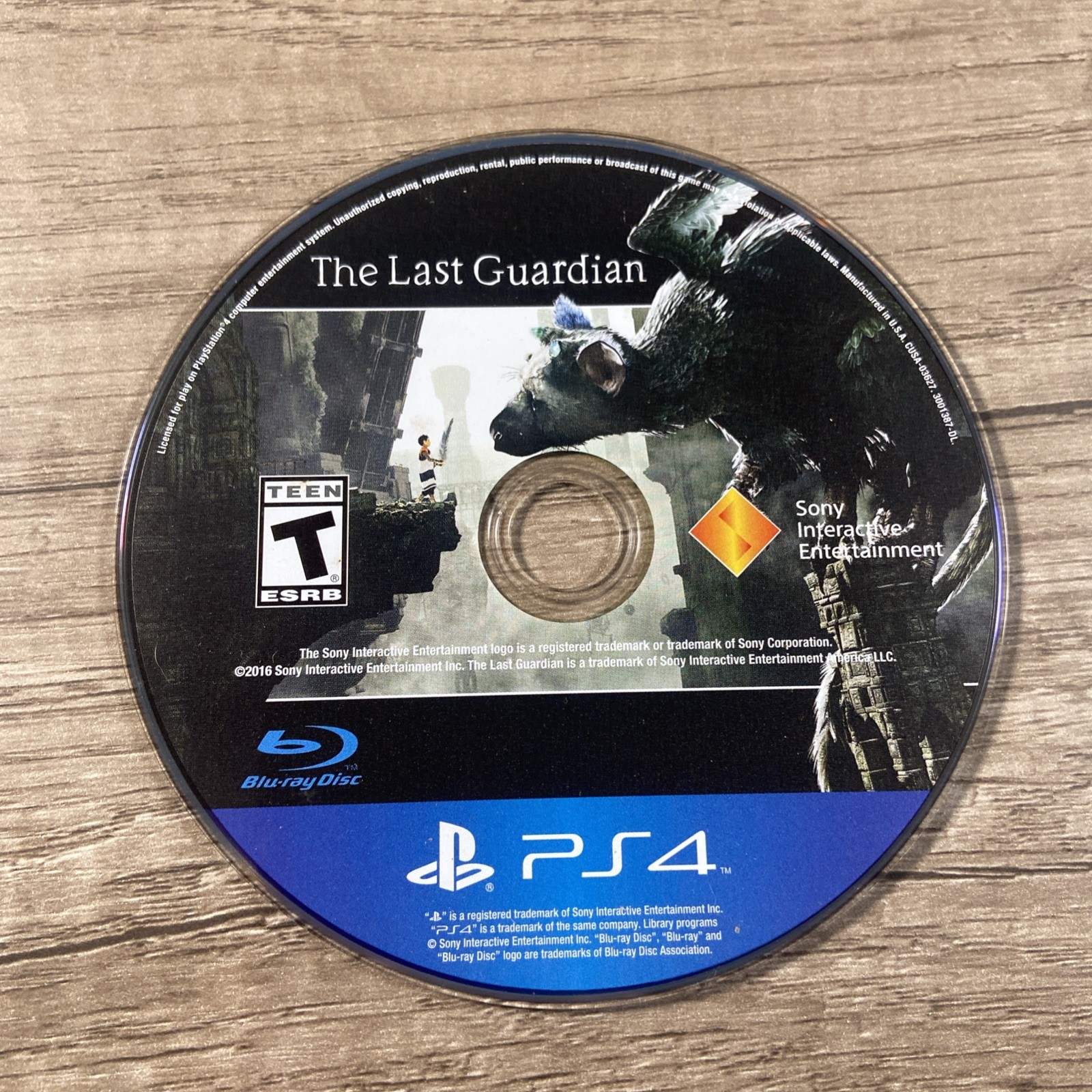 The Last Guardian (Sony PlayStation 4, 2016) Disc Only