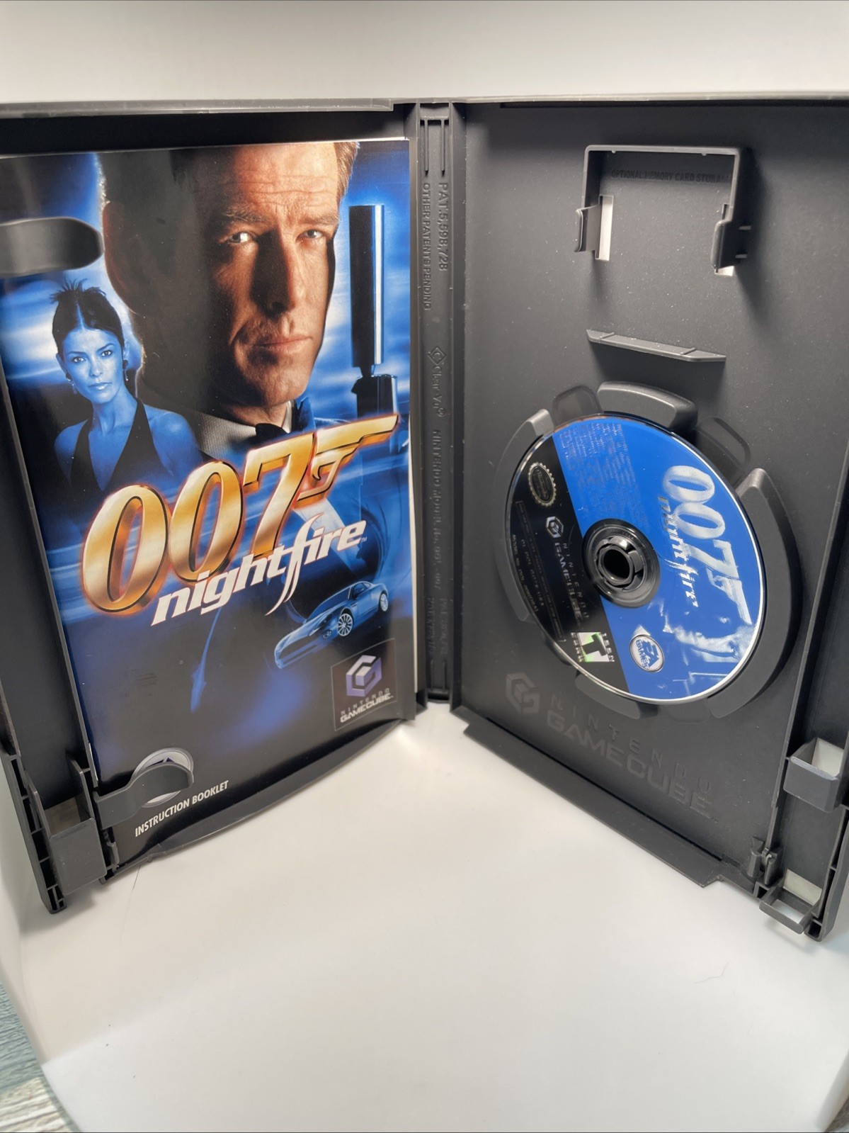 007: NightFire Nintendo GameCube Players Choice CIB Tested Working
