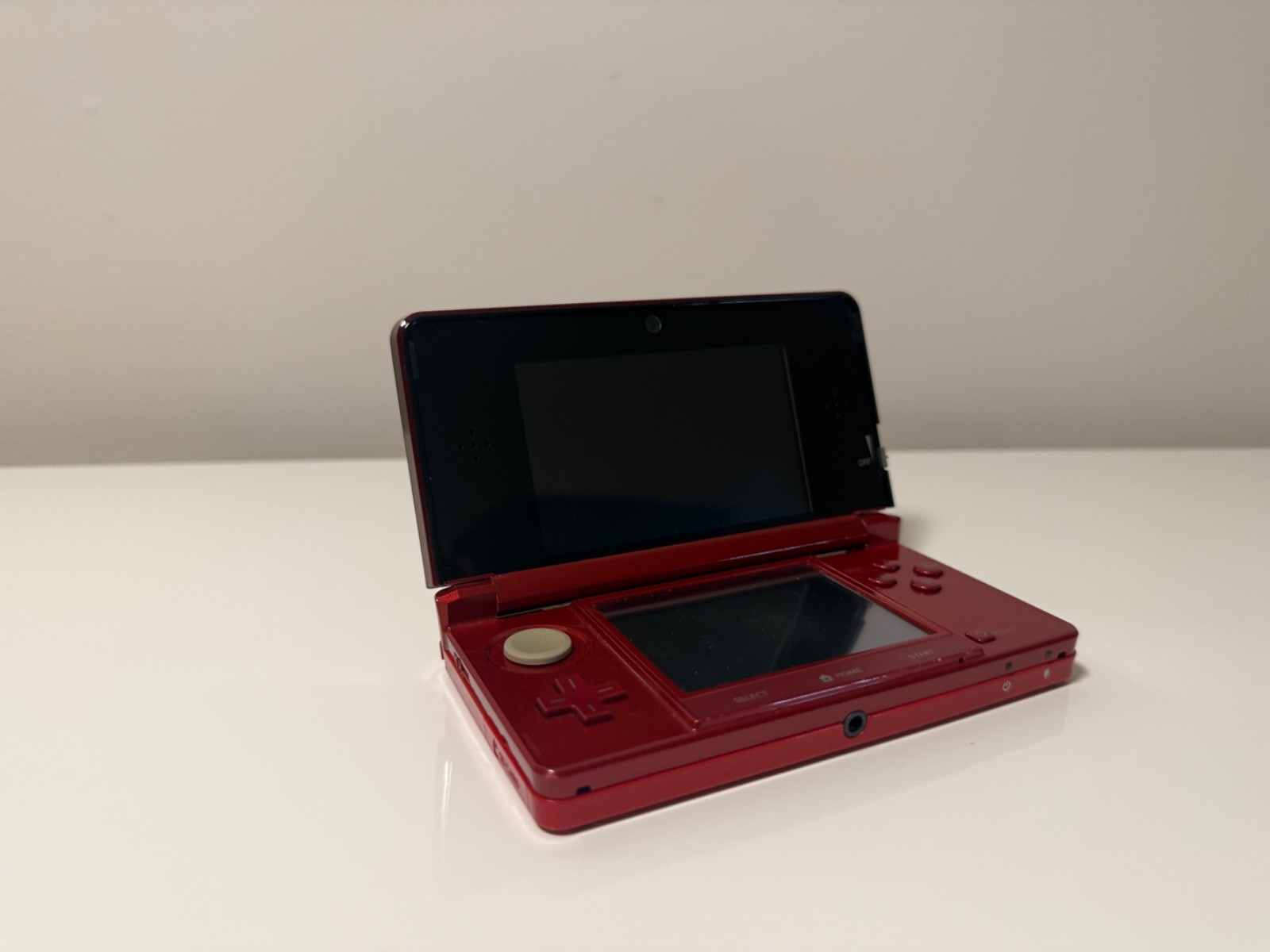 Nintendo 3DS Handheld System – Flame Red *Original Box & Manuals Included*