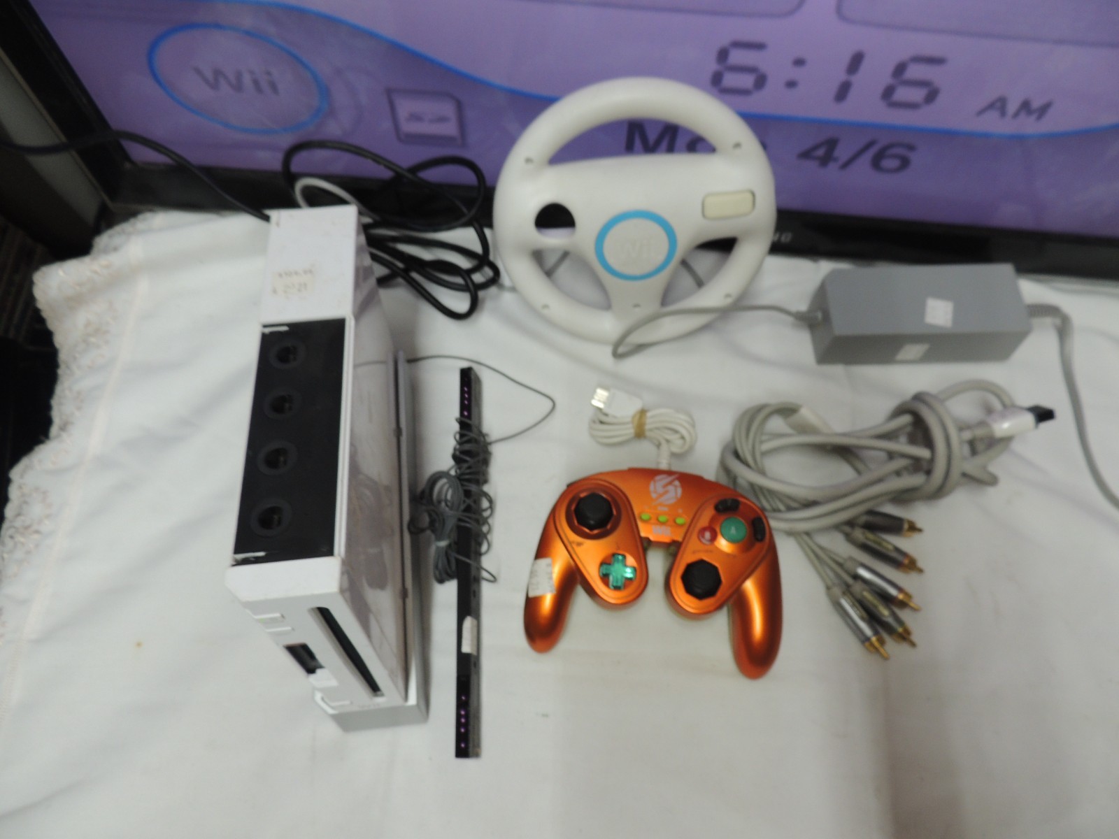 Nintendo Wii – RVL-001 White Bunddle #14