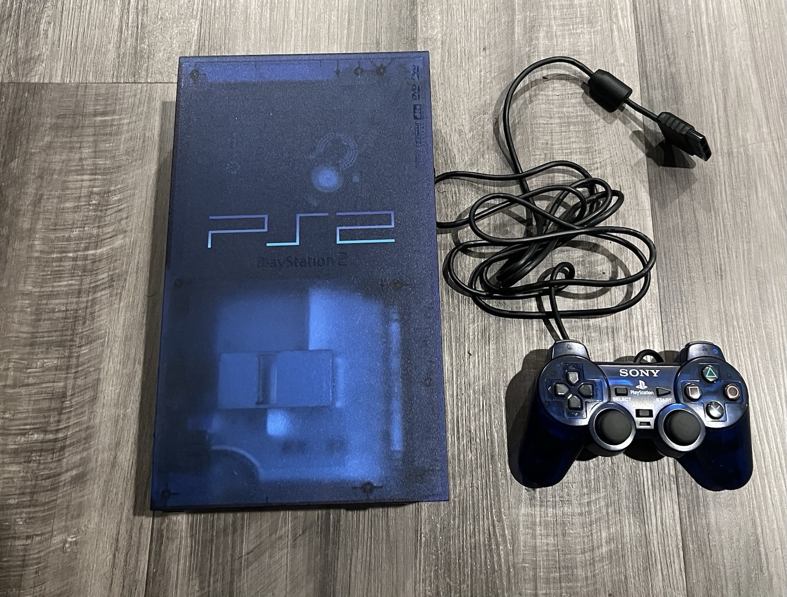 NTSC-J PlayStation 2 FAT PS2 SCPH-37000 With Controller Used Working