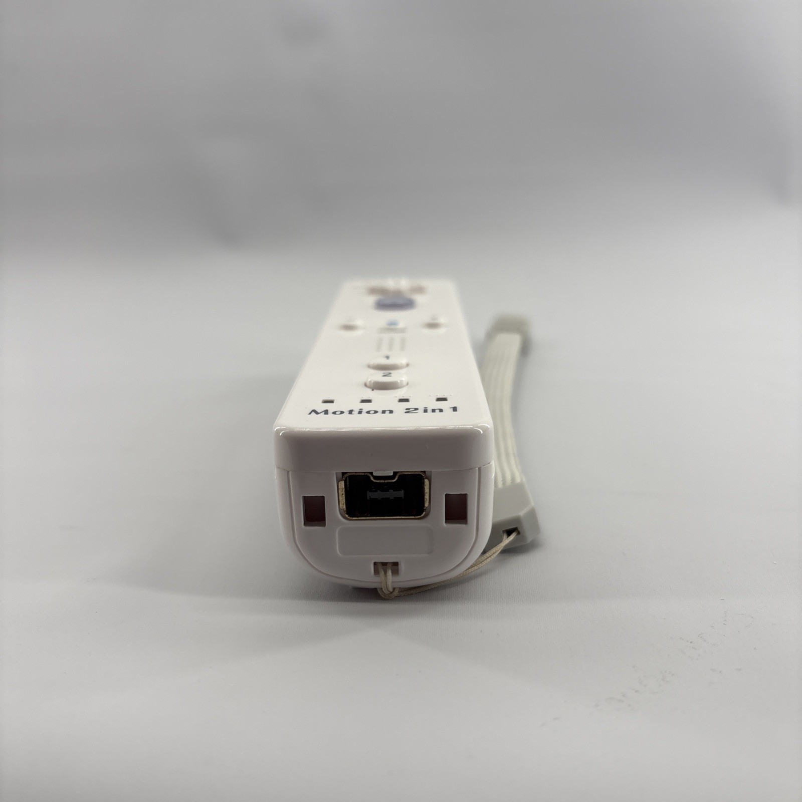 Nintendo Wii Console RVL-001 Bundle + Wii Remote & Wii Nunchuck