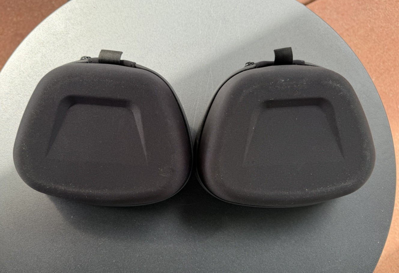 Lot Of 2 Carrying Cases Original Razer Wolverine Ultimate Controller Components