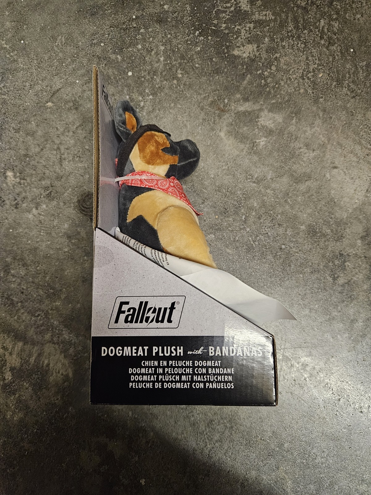 Fallout 4 Dogmeat Bethesda Plush Stuffed Animal Dog Bandana + Goggles Video Game