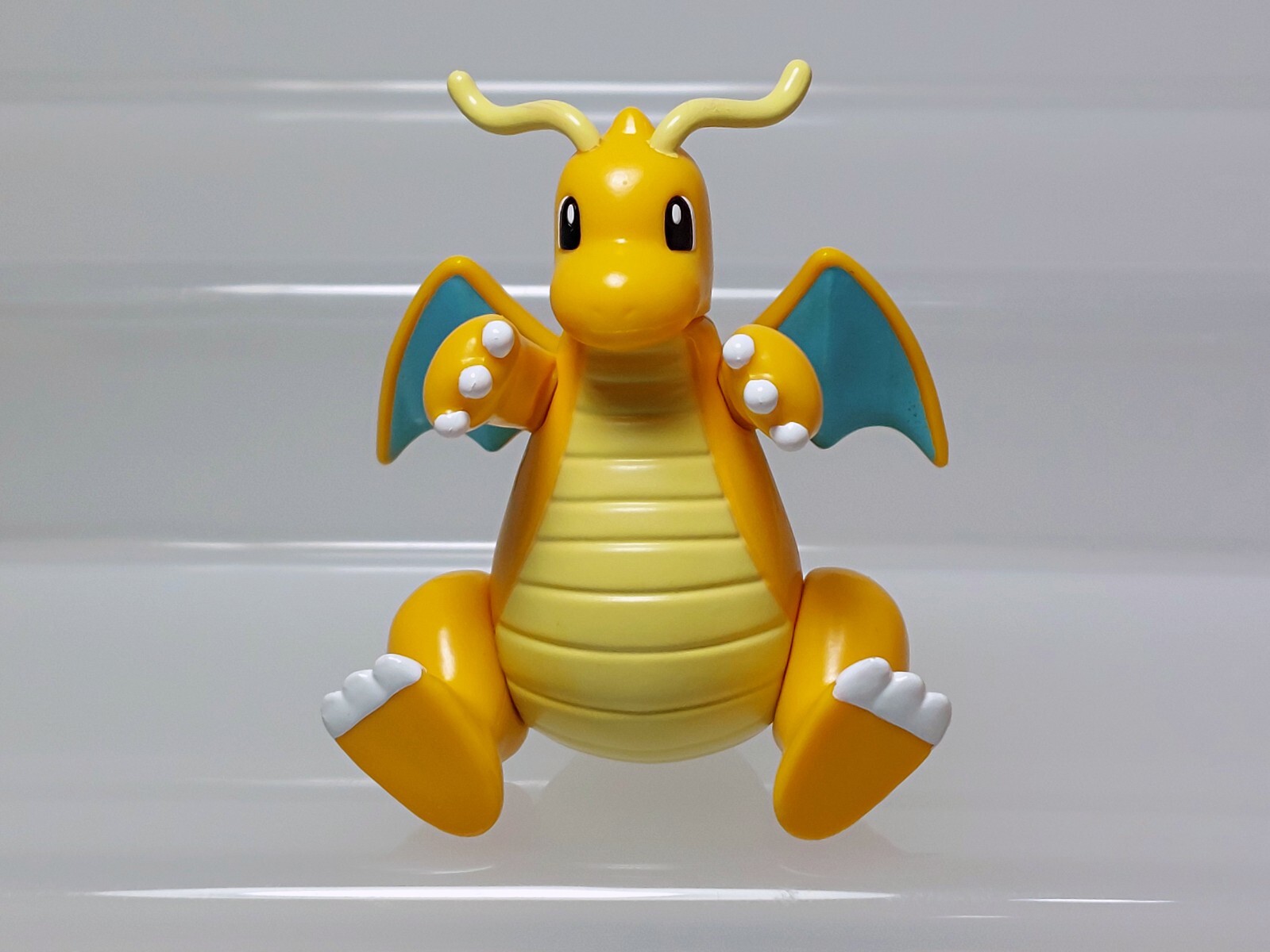 Dragonite Pokemon MetaColle Metal Diecast Figure Takara Tomy 2017 Japan 2.4in