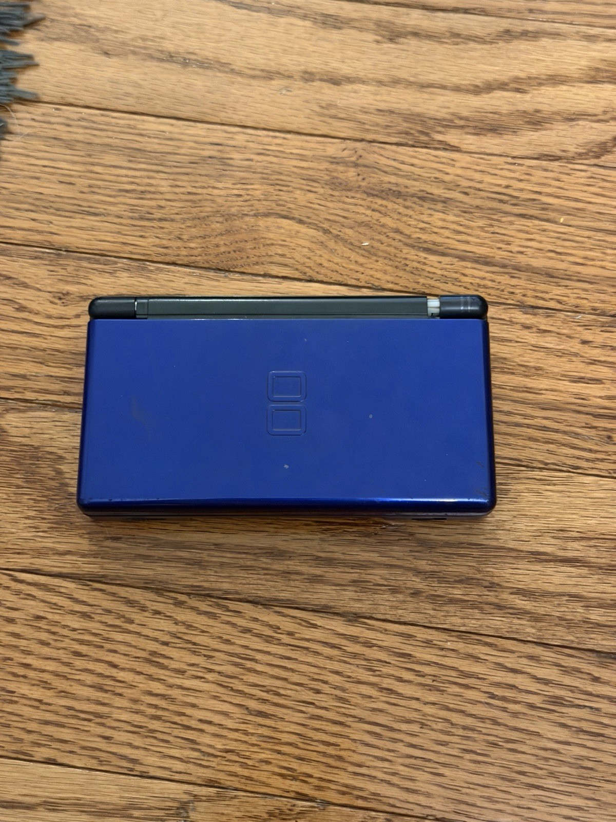 Nintendo DS Lite Black Handheld System, Works!*NO CHARGER , LOOSE SCREEN