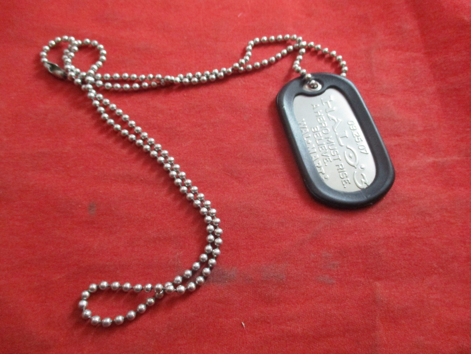 Halo 3 Xbox 360 Wal-Mart 2007 Promotional Dog Tag Necklace Chain Dogtag