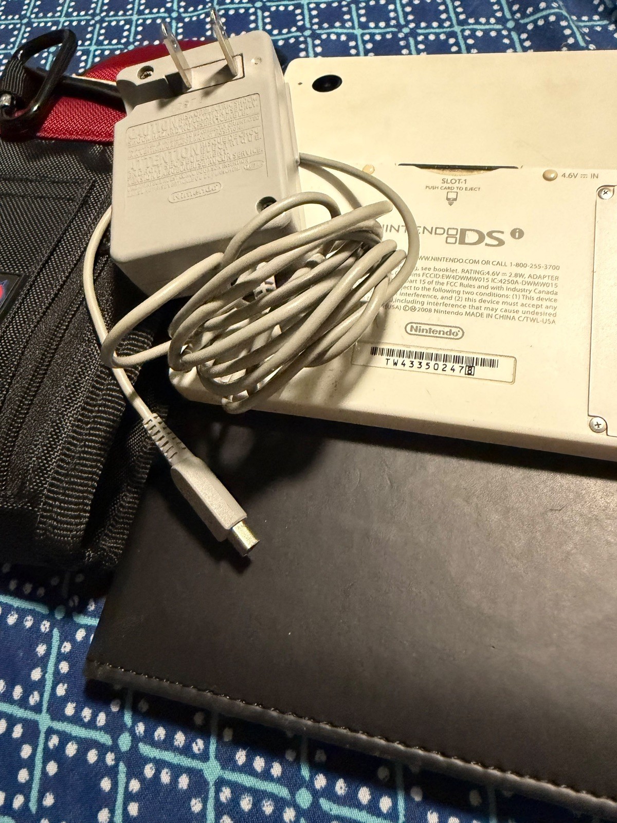 Nintendo DSi Handheld Game Console + Charger & Stylus White tested
