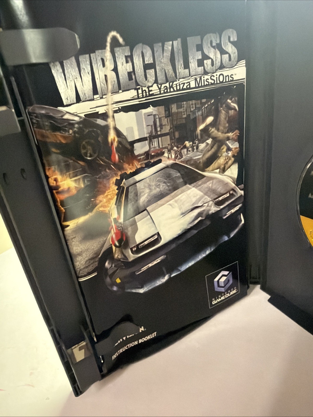 Wreckless: The Yakuza Missions (Nintendo GameCube, 2002) Complete With Manual